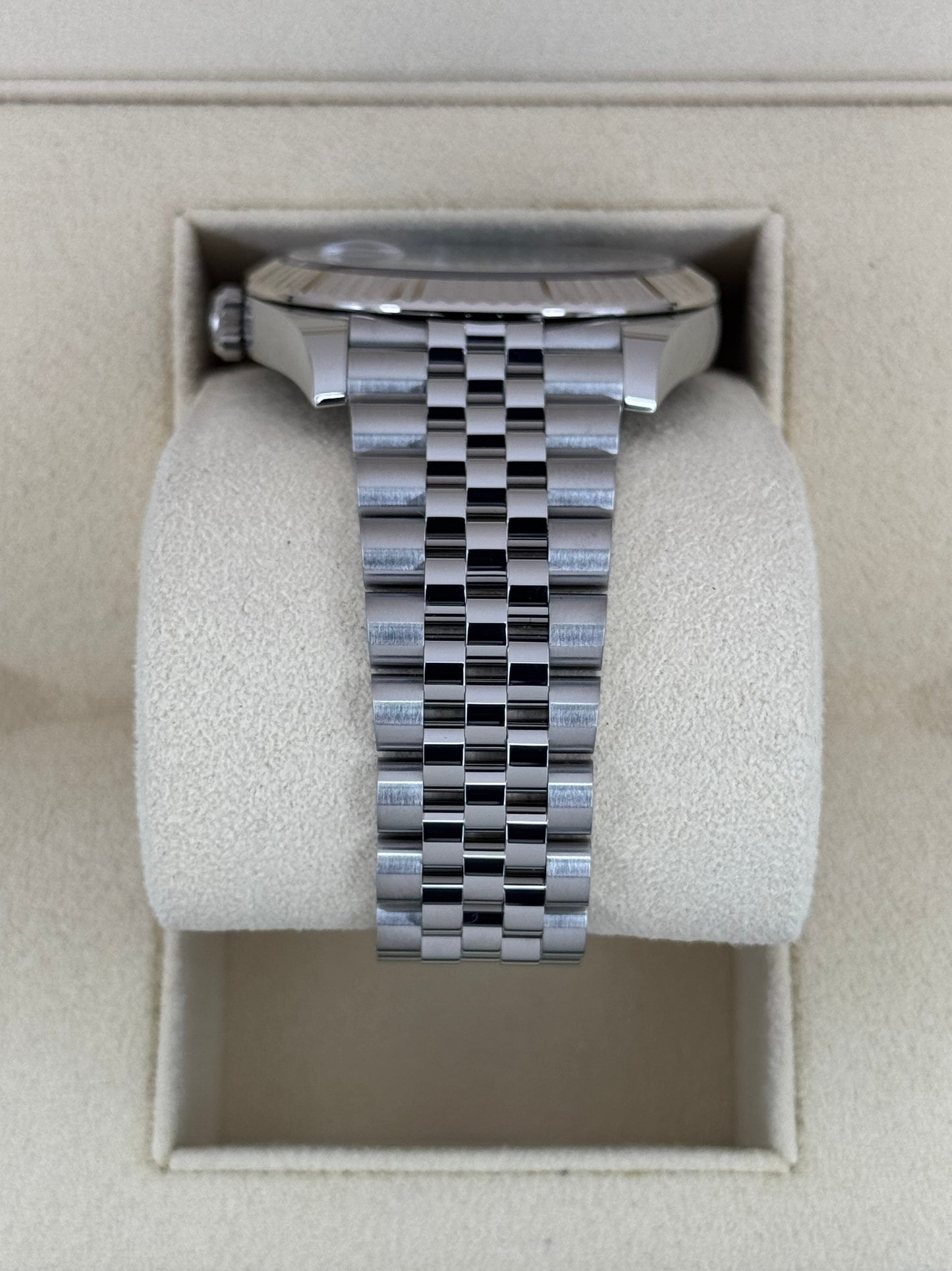 2024 Rolex Datejust 41mm 126334 Stainless Steel Jubilee Mint Green Dial - MyWatchLLC