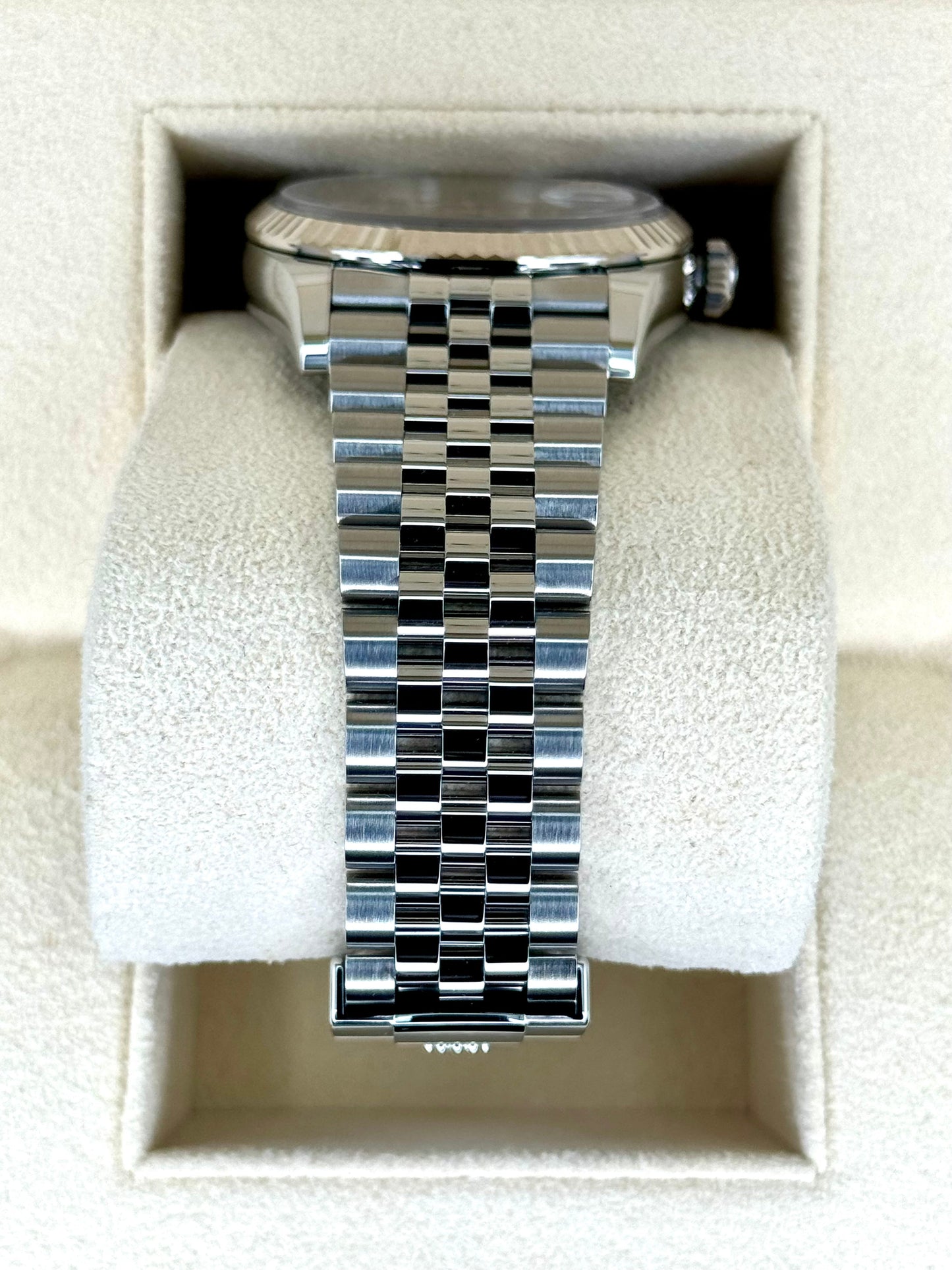 NEW 2024 Rolex Datejust 36mm 126234 Stainless Steel Jubilee Silver Dial - MyWatchLLC