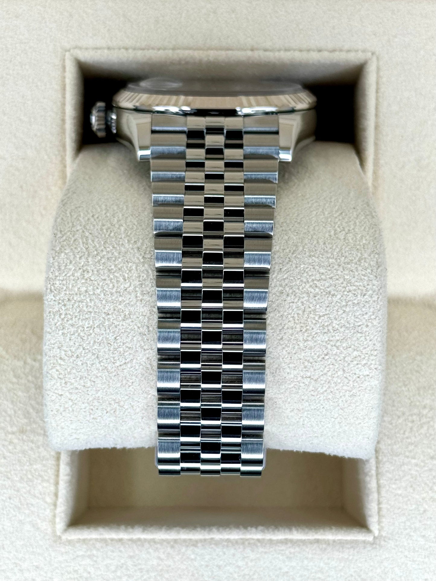 NEW 2024 Rolex Datejust 36mm 126234 Stainless Steel Jubilee Silver Dial - MyWatchLLC