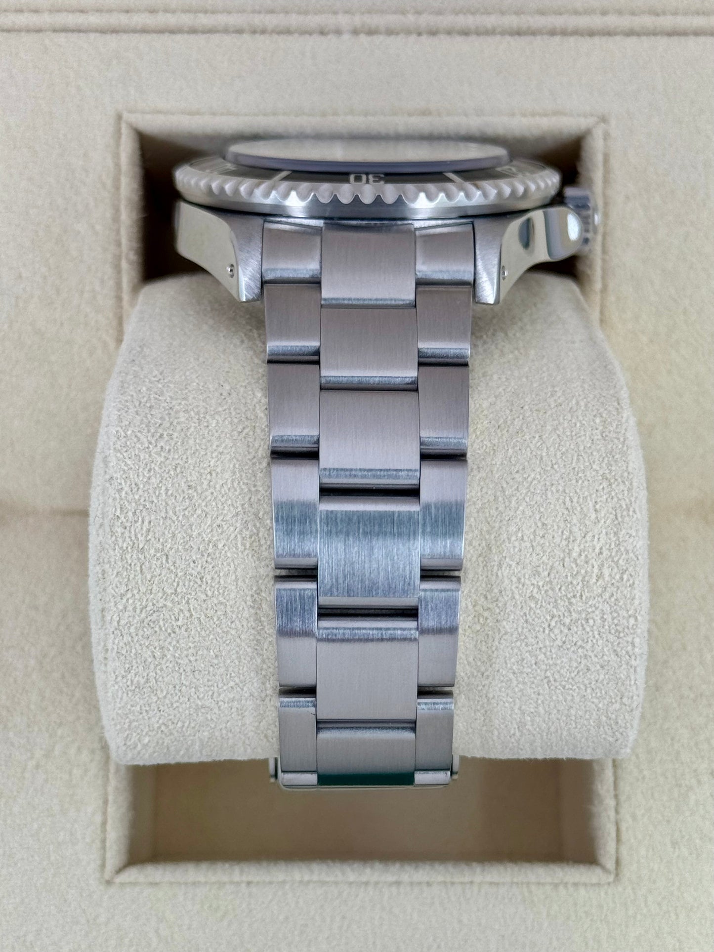 1995 Rolex Sea-Dweller 40mm 16600 Stainless Steel Black Dial - MyWatchLLC