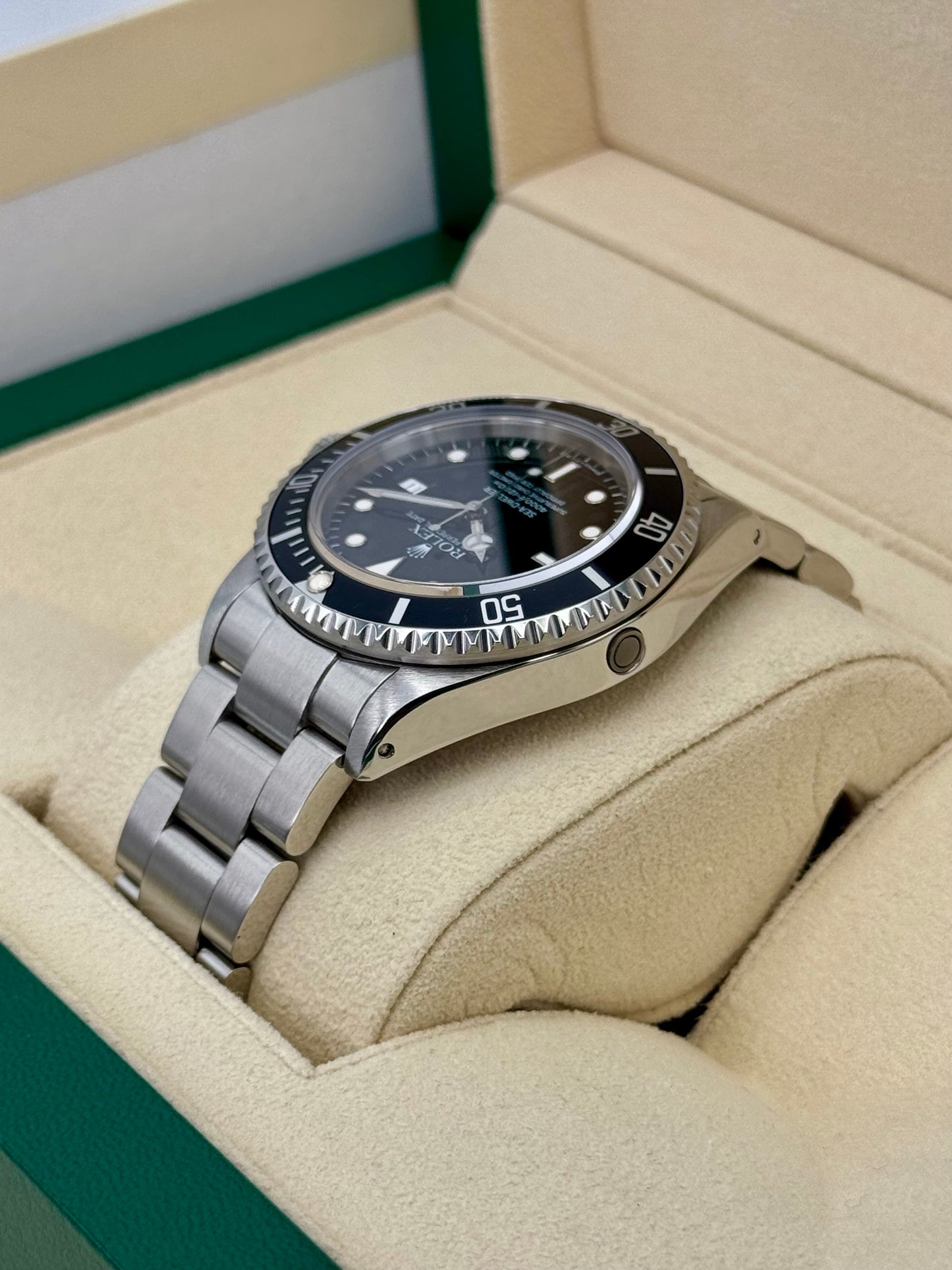1995 Rolex Sea-Dweller 40mm 16600 Stainless Steel Black Dial - MyWatchLLC