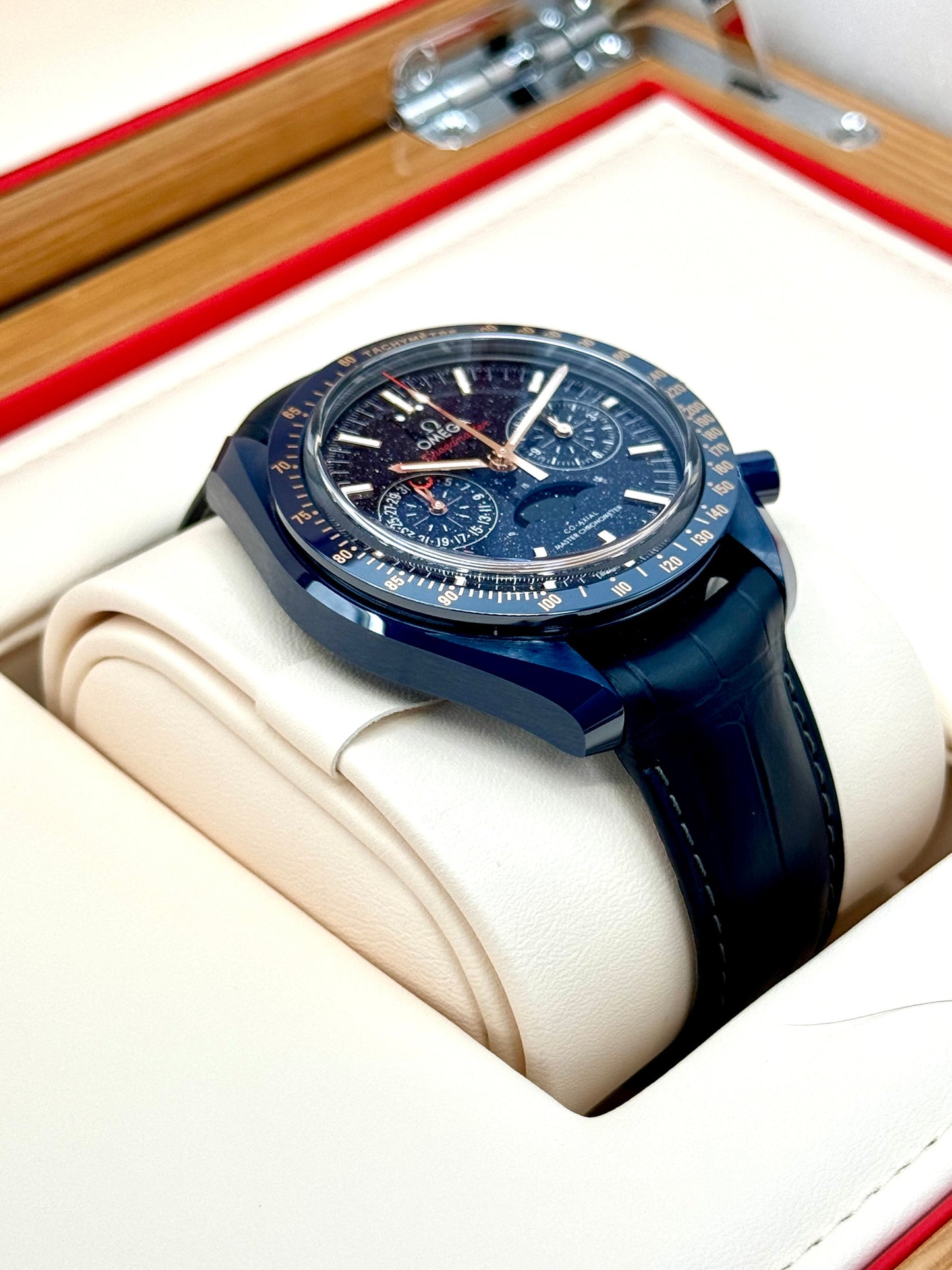 New 2024 Omega Speedmaster Moonphase 44.2mm 30493445203001 Blue Dial - MyWatchLLC