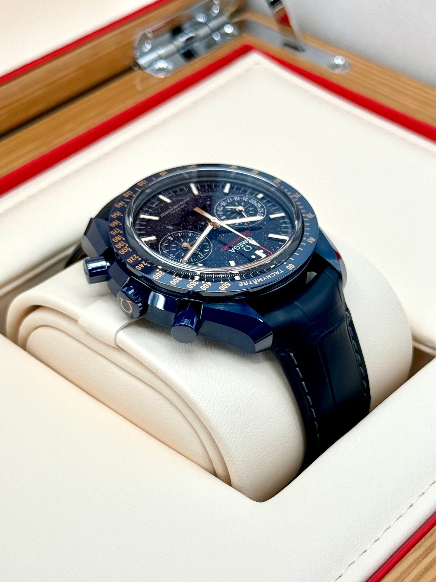 New 2024 Omega Speedmaster Moonphase 44.2mm 30493445203001 Blue Dial - MyWatchLLC