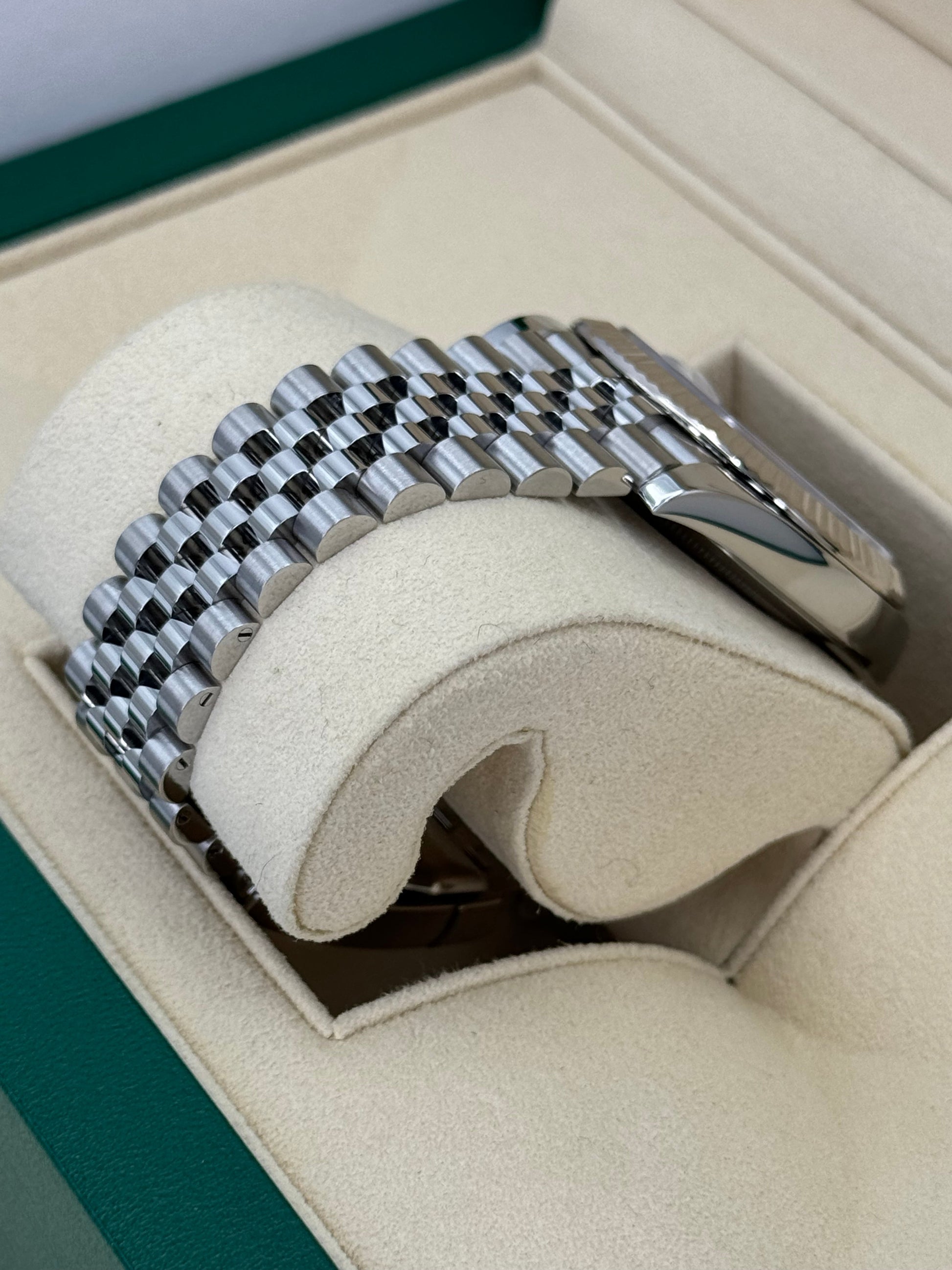 2021 Rolex Datejust 41mm Stainless Steel Jubilee Wimbledon Dial - MyWatchLLC