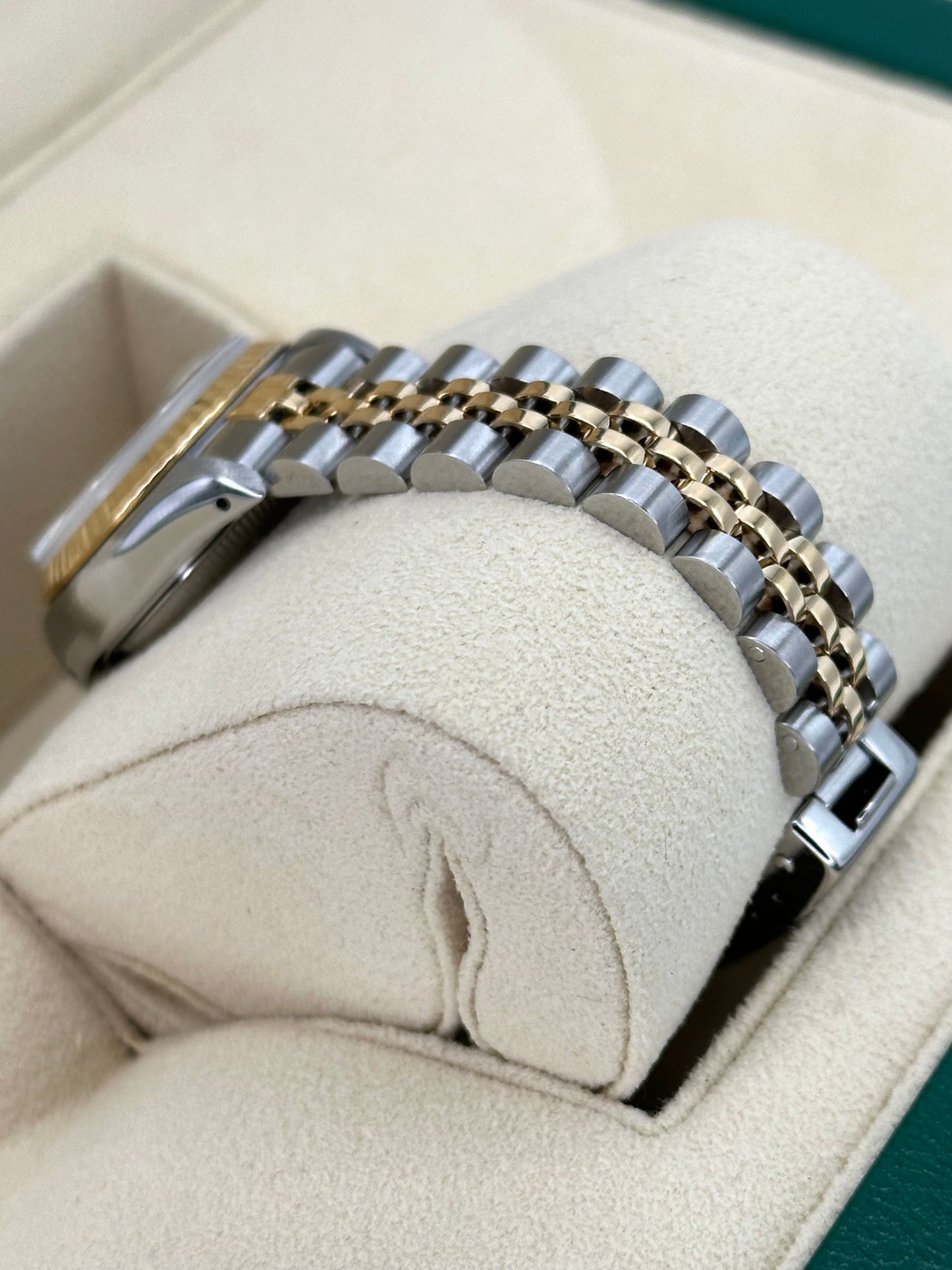 1990 Rolex Lady Datejust 28mm 69173 Two-Tone Jubilee Champagne Dial - MyWatchLLC