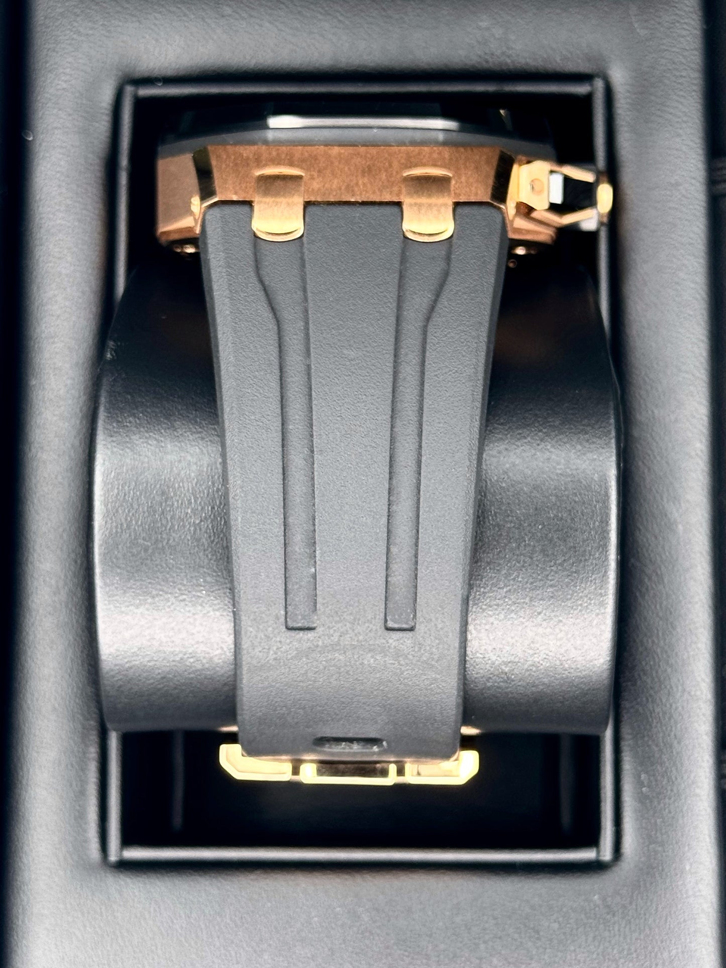 NEW 2024 Audemars Piguet Royal Oak Offshore Chrono 43mm 26420RO - MyWatchLLC