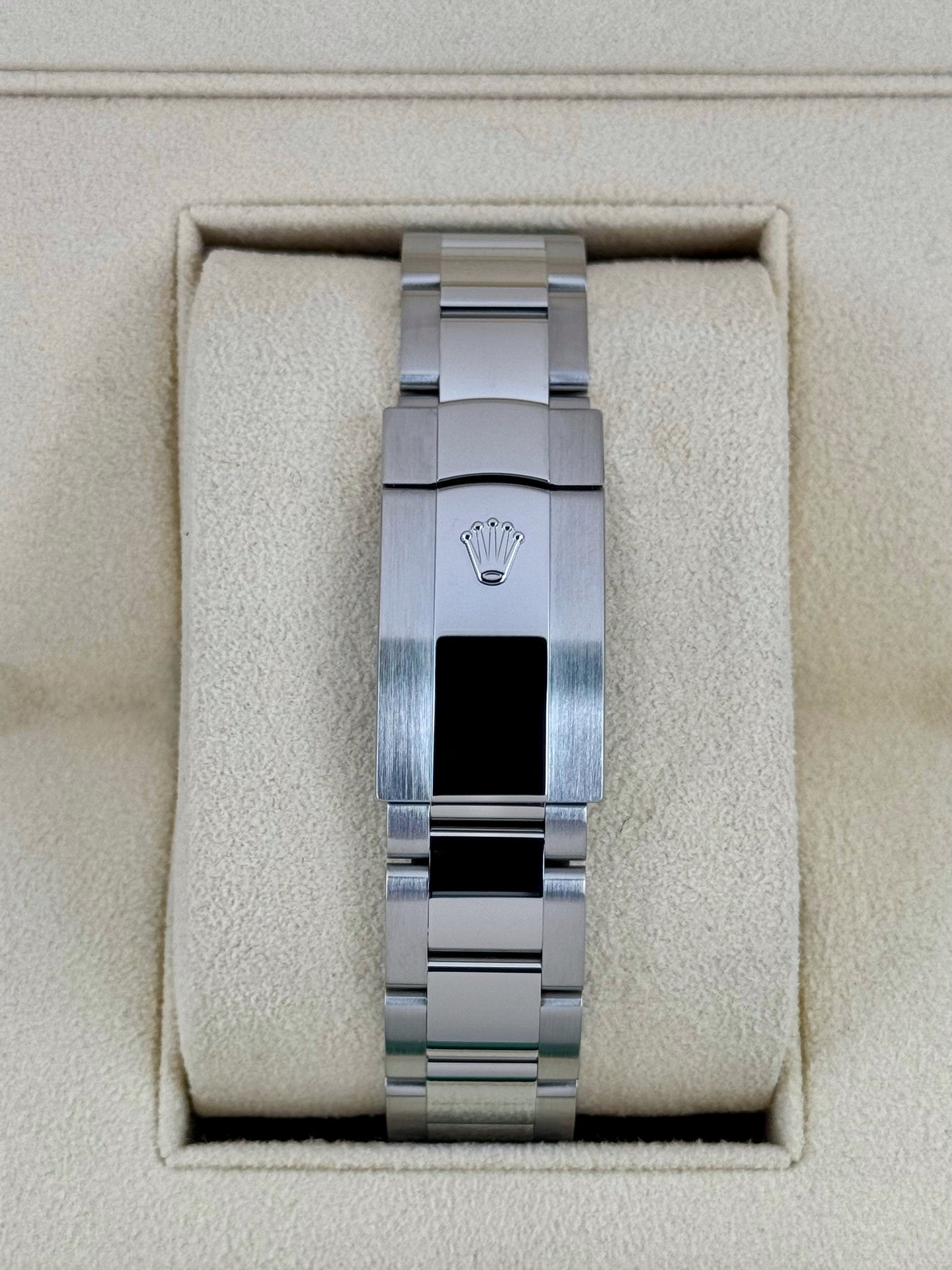 2024 Rolex Datejust 41mm 126334 Stainless Steel Oyster Blue Diamond Dial - MyWatchLLC