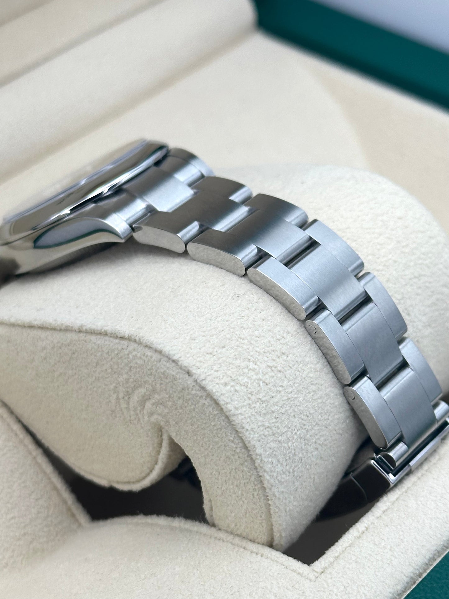 NEW 2024 Rolex Oyster Perpetual 31mm 277200 Tiffany Blue Dial - MyWatchLLC