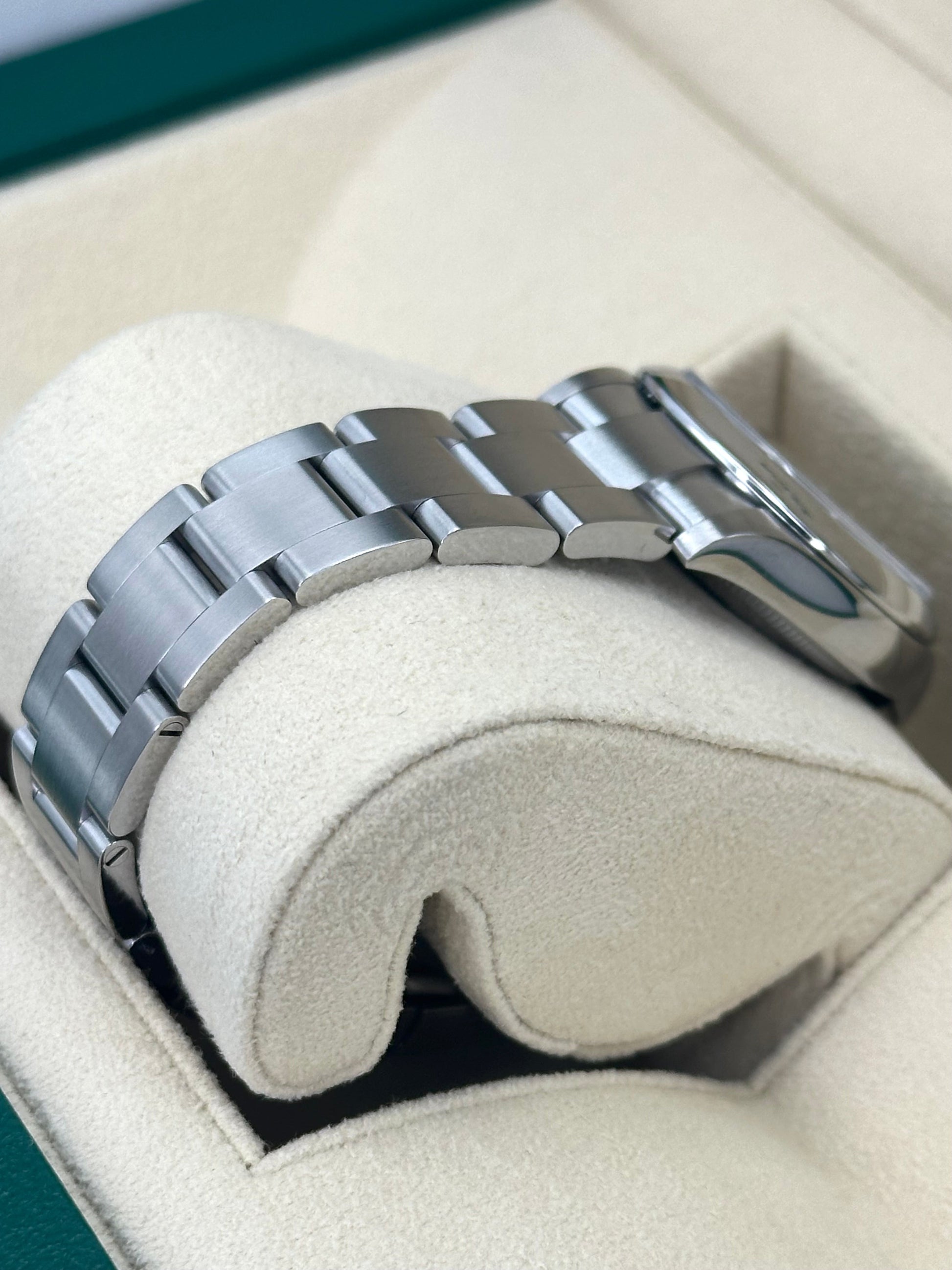 NEW 2024 Rolex Oyster Perpetual 31mm 277200 Tiffany Blue Dial - MyWatchLLC