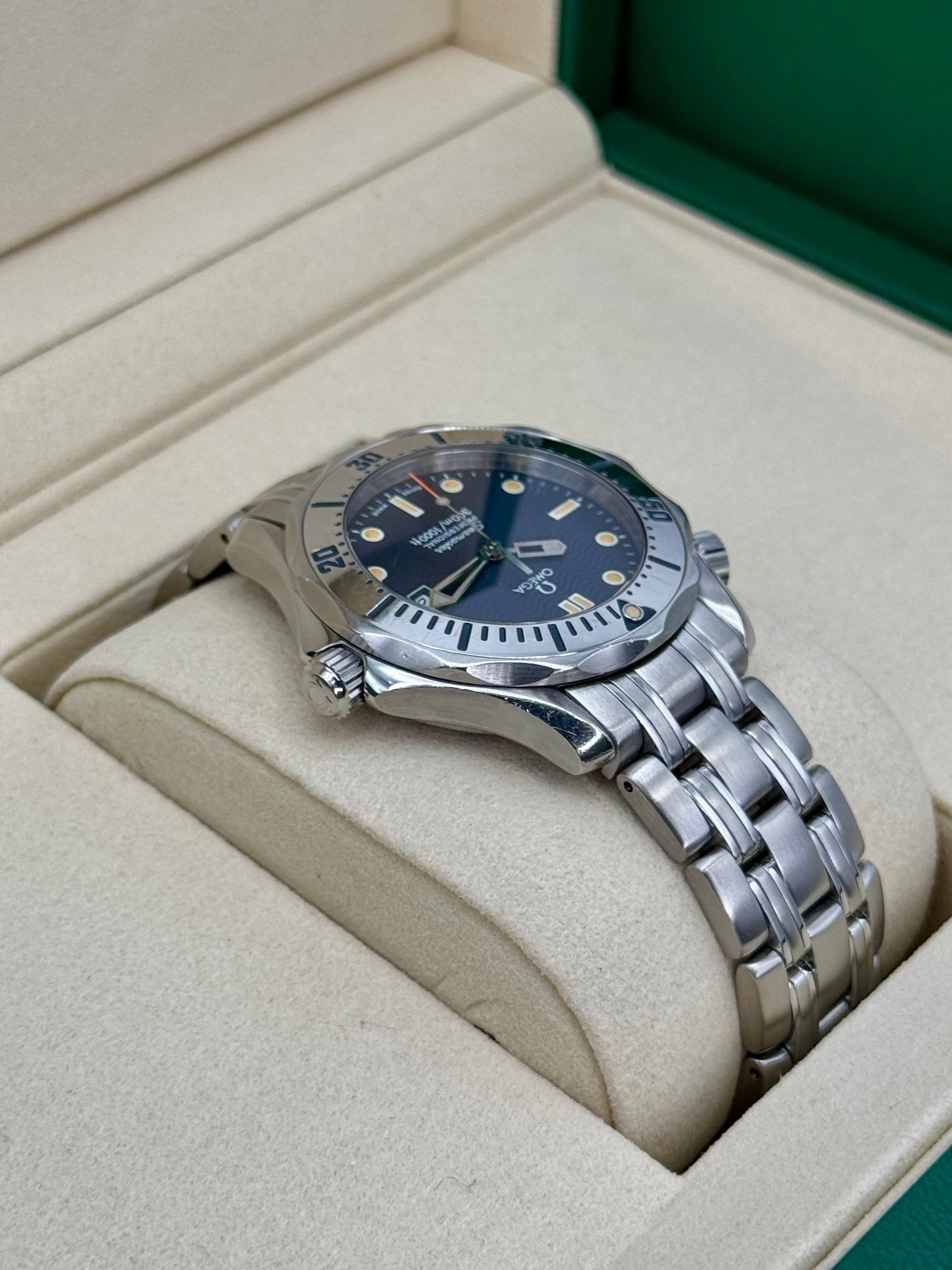 Omega Seamaster Professional 300m 36mm 2562.80 Stainless Steel Blue Dial - MyWatchLLC