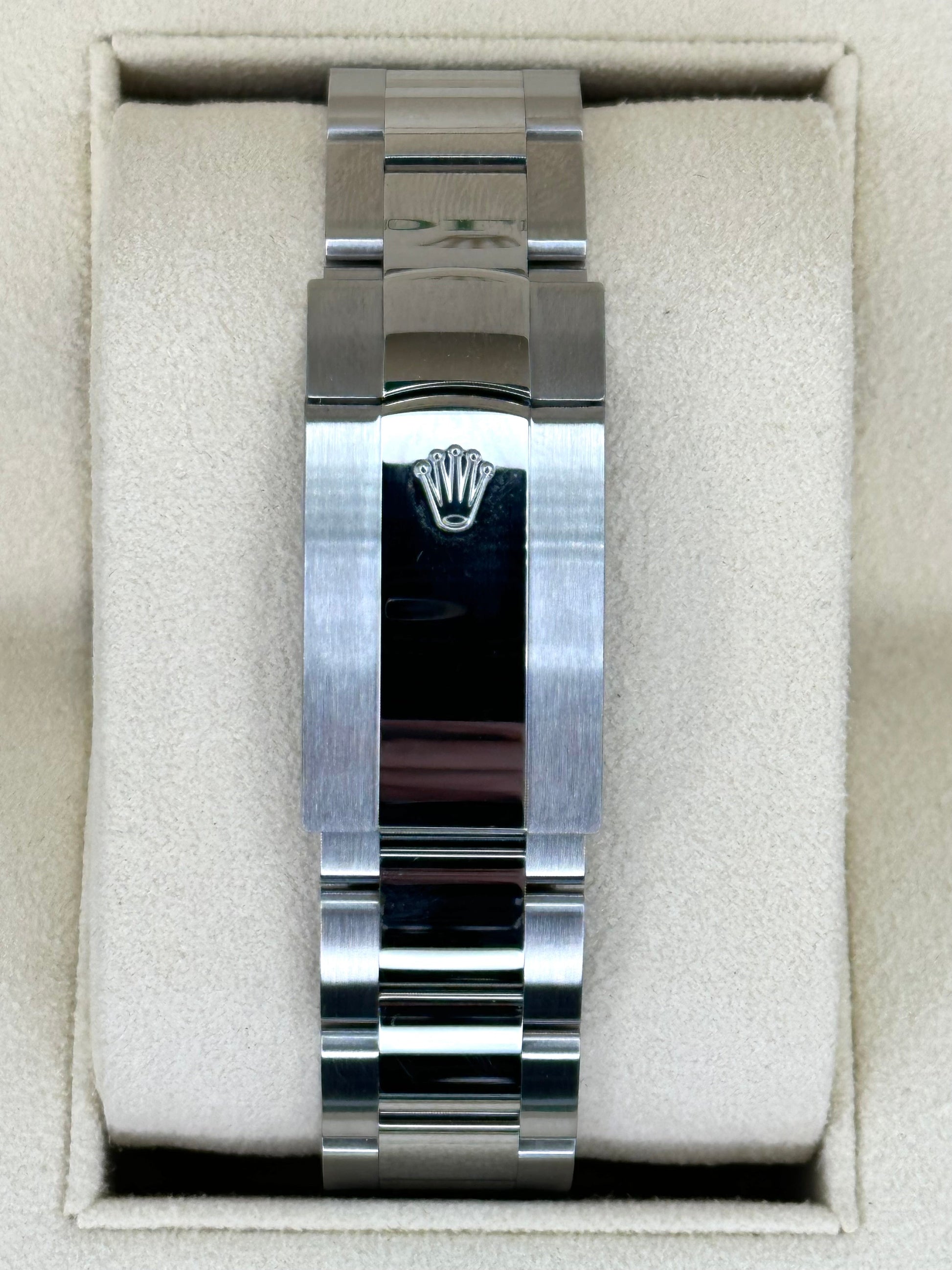 2022 Sky-Dweller 42mm 326934 Stainless Steel Oyster Blue Dial - MyWatchLLC