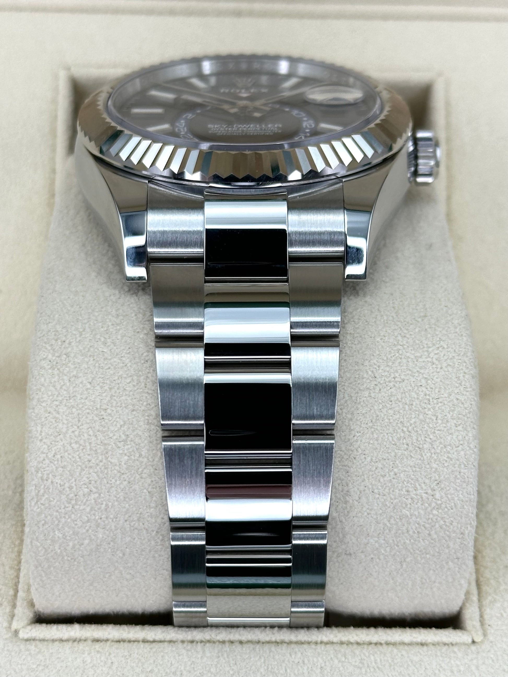 2022 Sky-Dweller 42mm 326934 Stainless Steel Oyster Blue Dial - MyWatchLLC