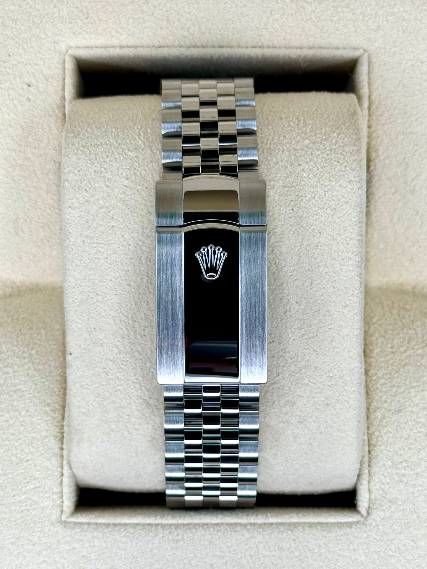 Rolex 2023 Datejust 41mm 126300 Stainless Steel Jubilee Rhodium Dial - MyWatchLLC