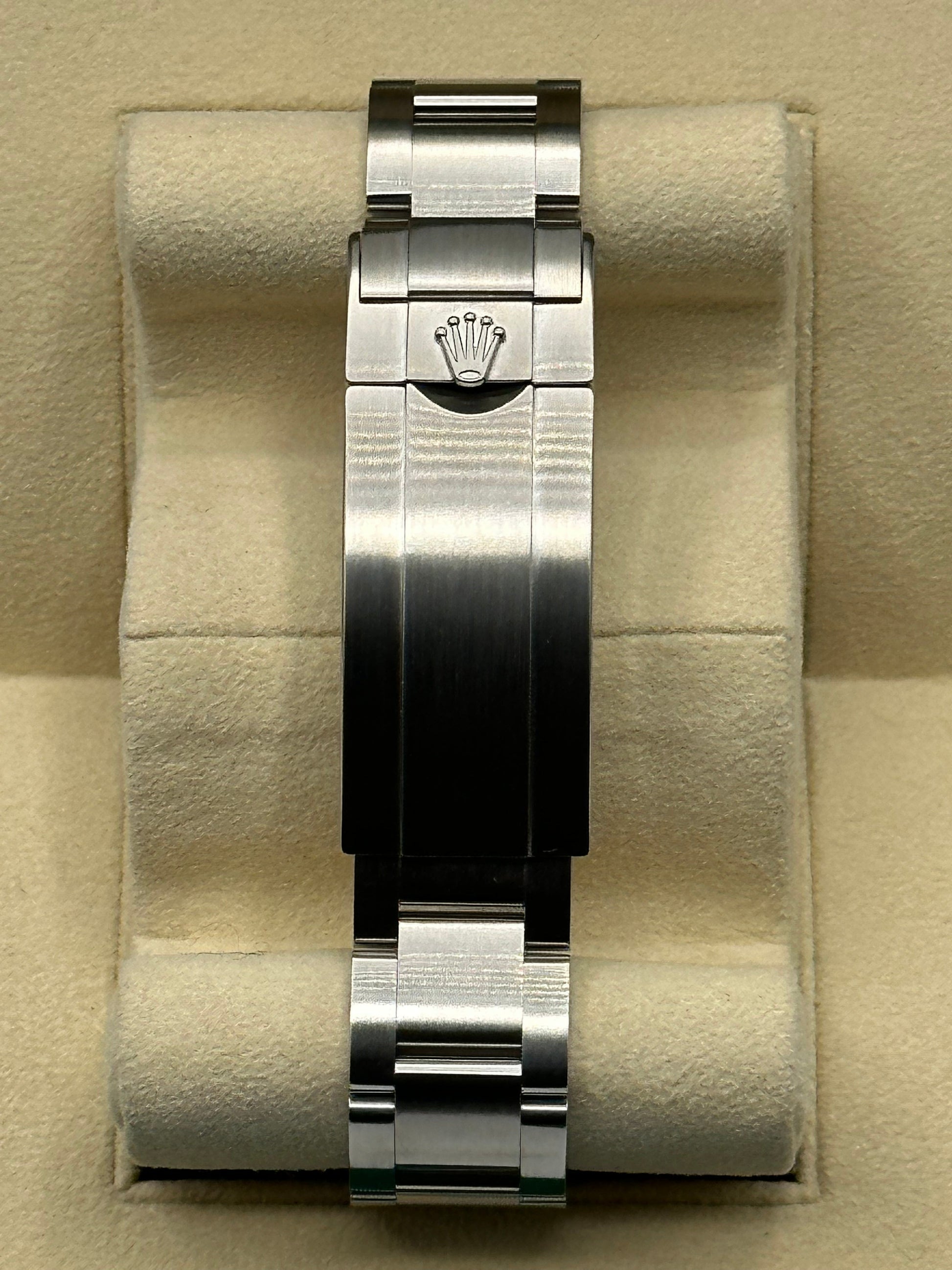 2015 Rolex Submariner Date "Hulk" 116610LV Green Dial Oyster - MyWatchLLC