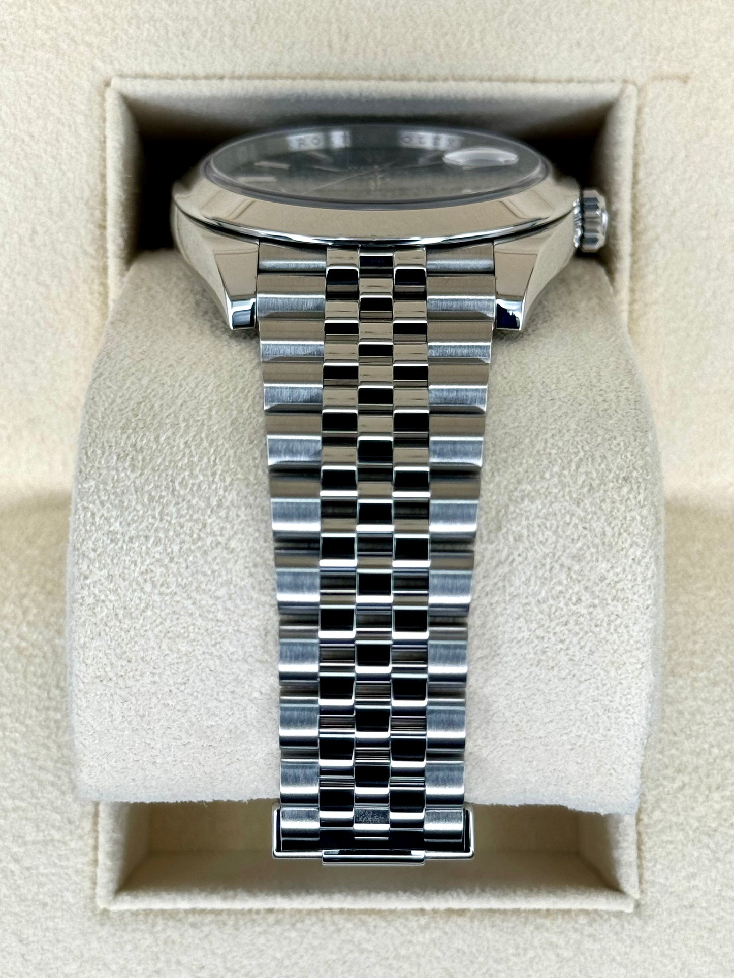 2022 Rolex Datejust 41mm 126300 Stainless Steel Jubilee Blue Motif Dial - MyWatchLLC