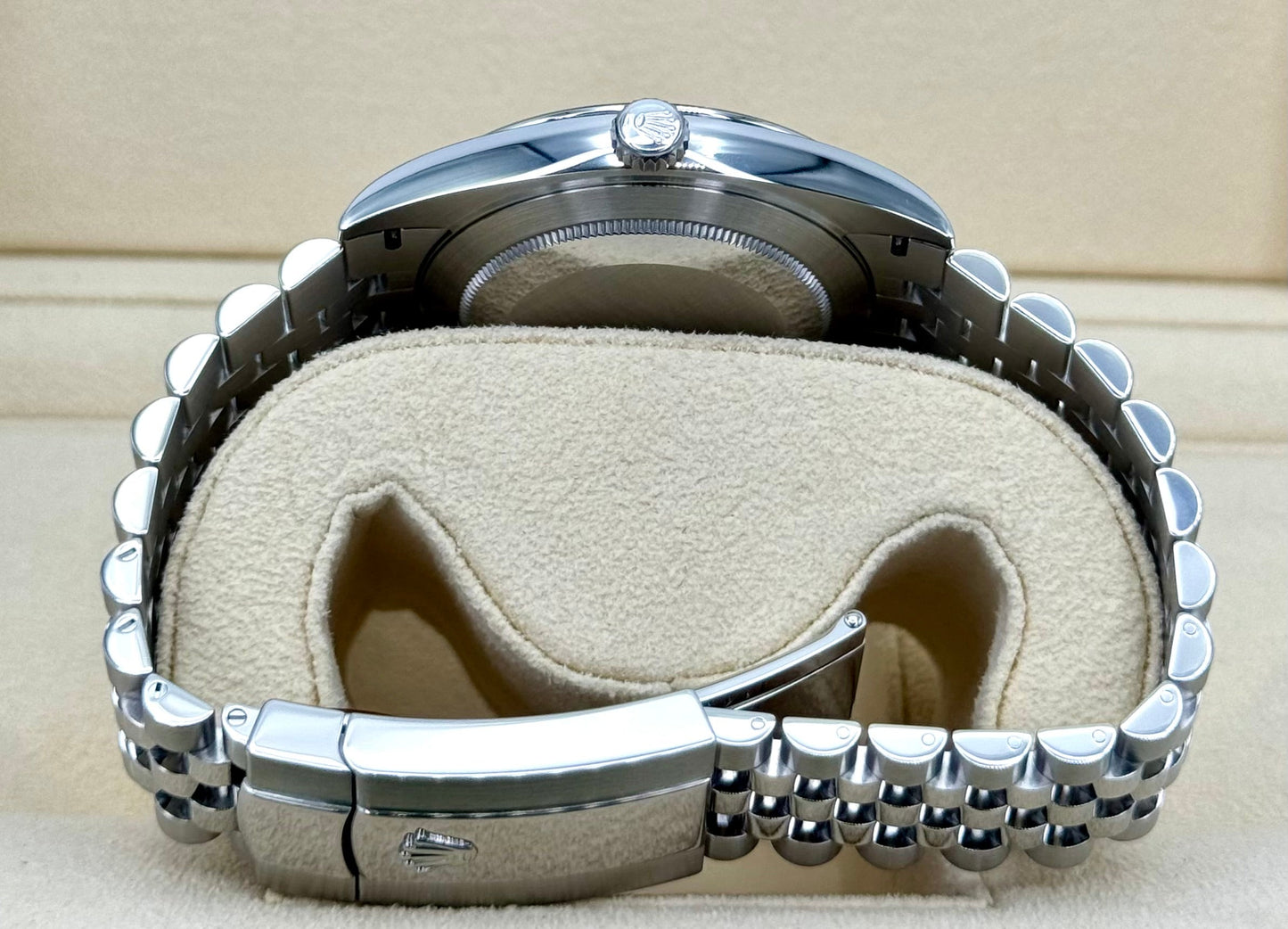 2022 Rolex Datejust 41mm 126300 Stainless Steel Jubilee Blue Motif Dial - MyWatchLLC