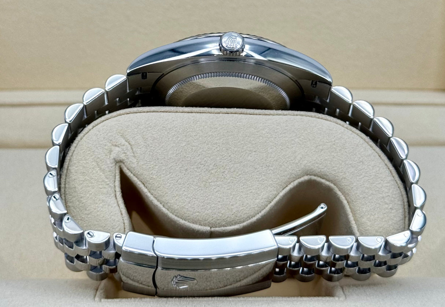 Rolex Datejust 41mm 126334 Stainless Steel Jubilee Blue Dial - MyWatchLLC