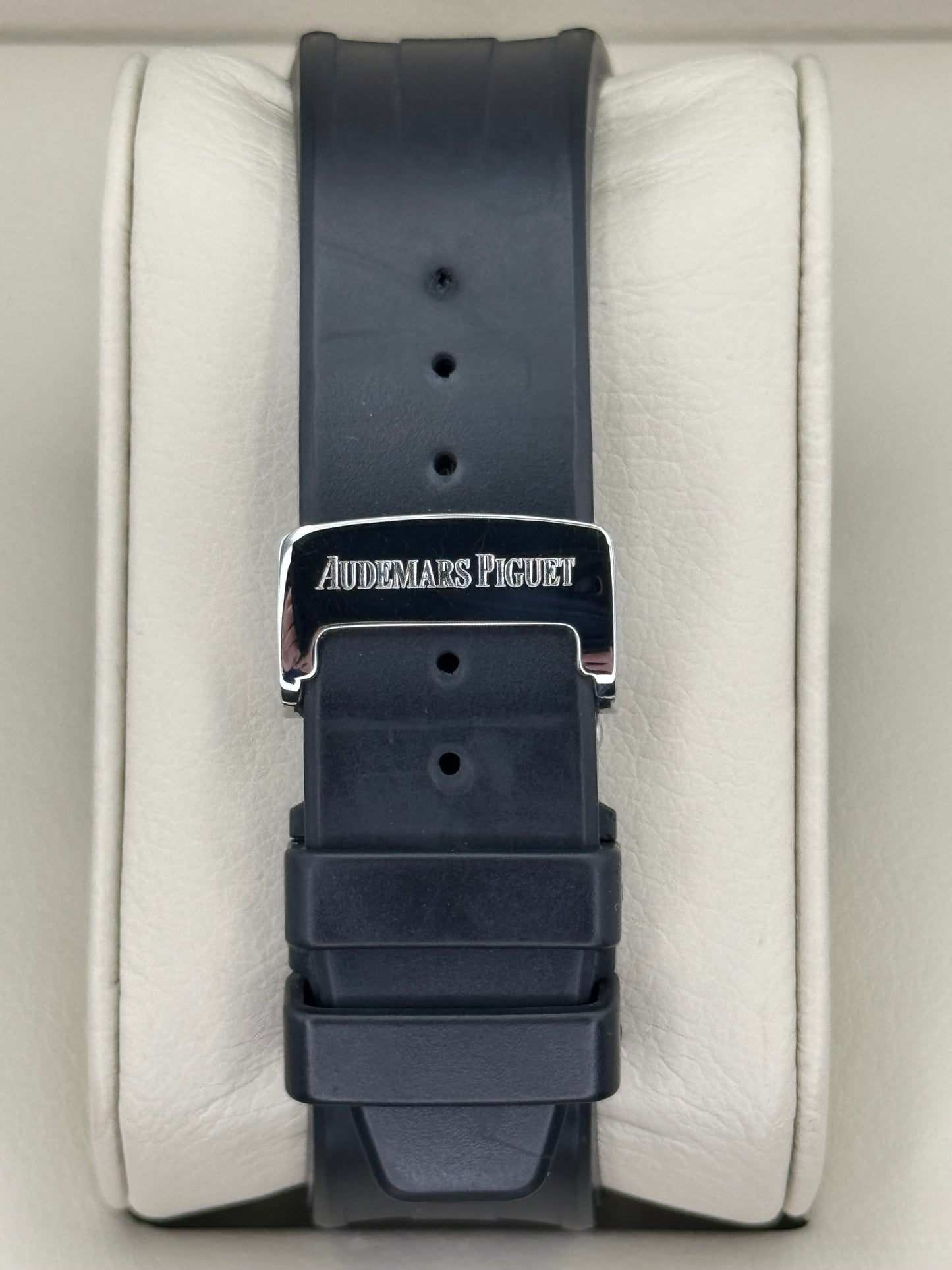 2010 AP Royal Oak Offshore 42mm 15701ST Diver Scuba Boutique Edition: - MyWatchLLC