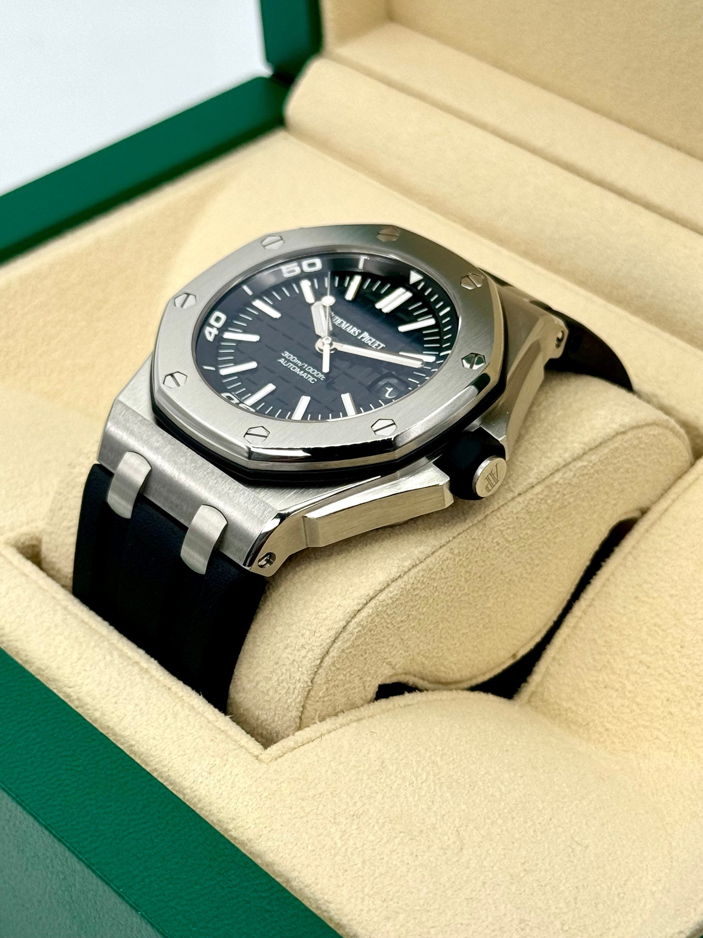 Audemars Piguet Royal Oak Offshore Scuba 15710ST Black Waffle Dial - MyWatchLLC