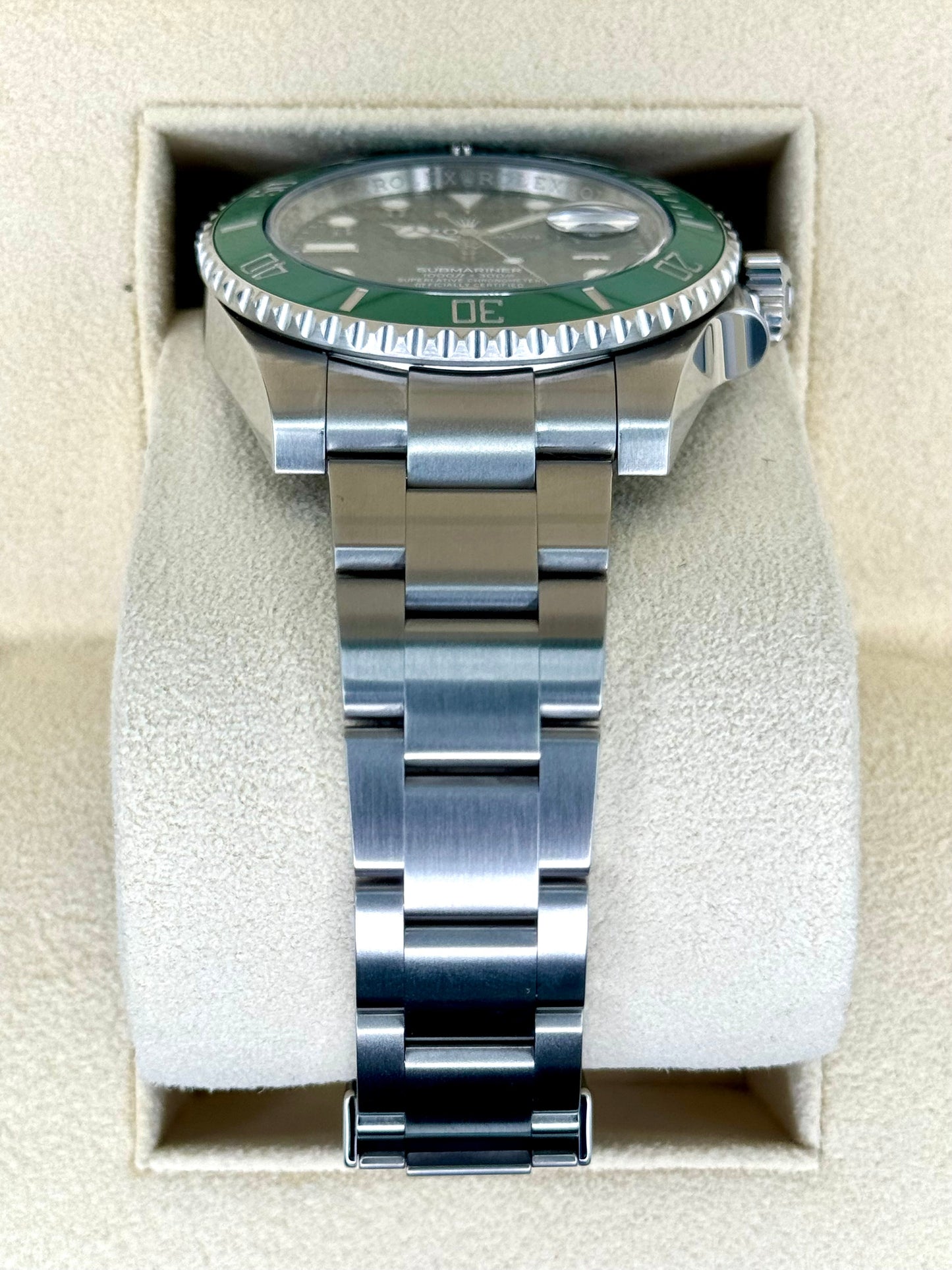 2019 Rolex Submariner "Hulk" 40mm 116610LV Green Dial - MyWatchLLC