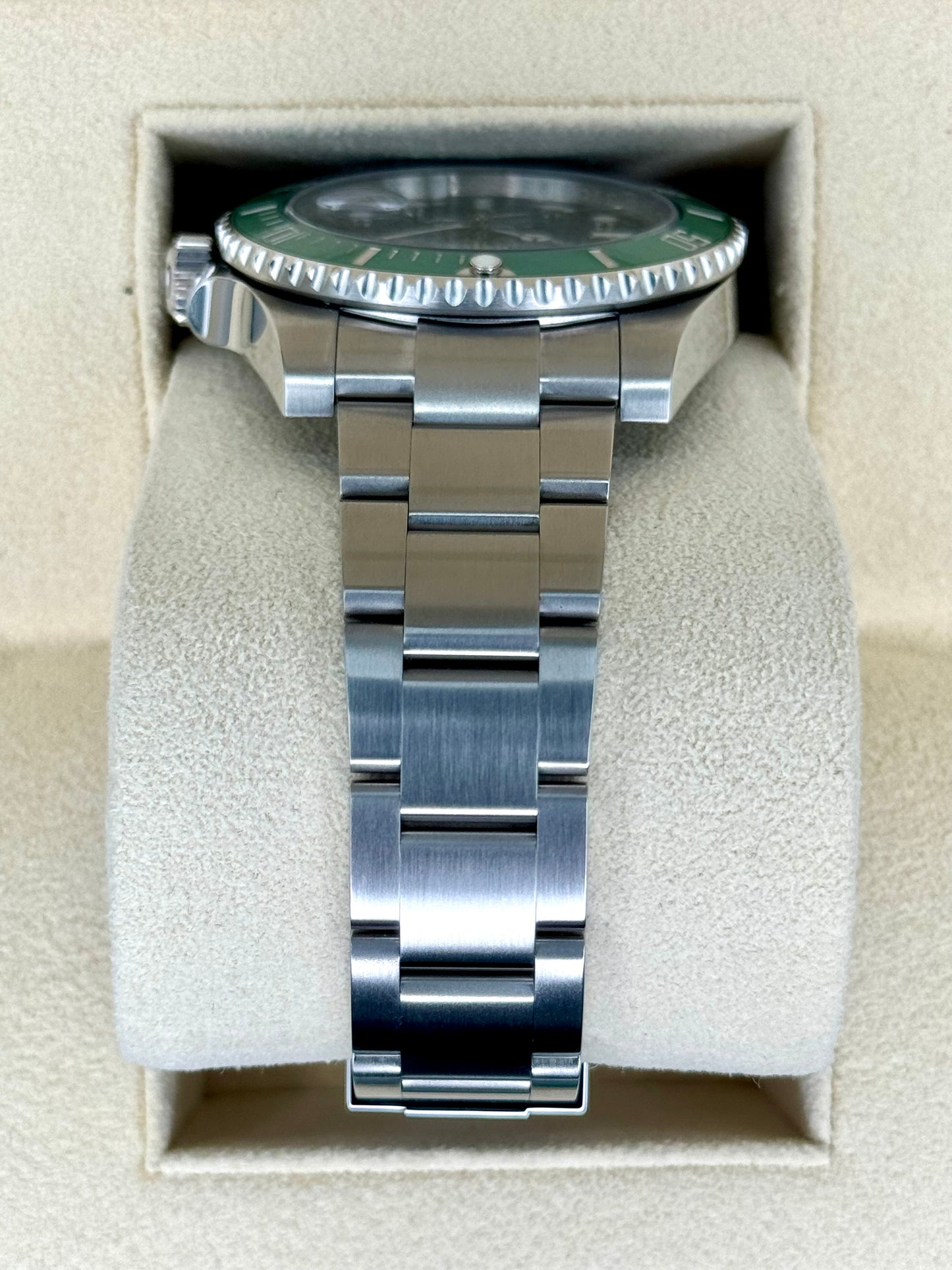 2019 Rolex Submariner "Hulk" 40mm 116610LV Green Dial - MyWatchLLC