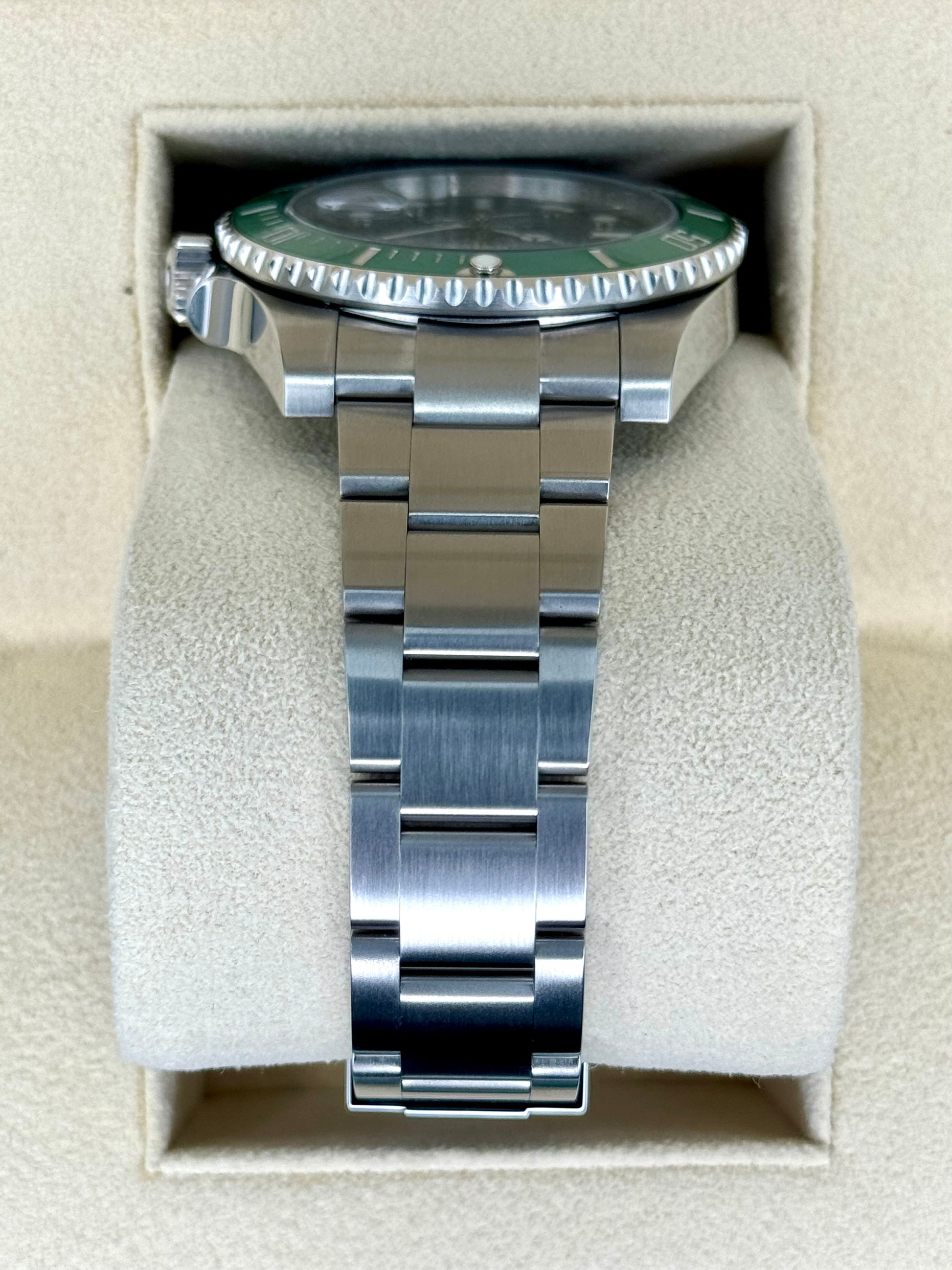 2019 Rolex Submariner "Hulk" 40mm 116610LV Green Dial - MyWatchLLC