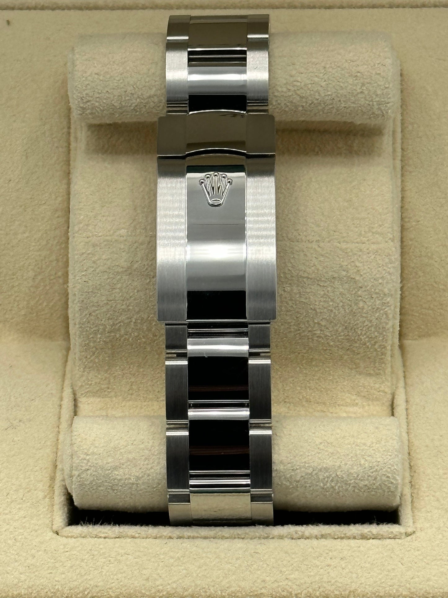 2022 Rolex Datejust 41mm Stainless Steel Green Dial Oyster - MyWatchLLC