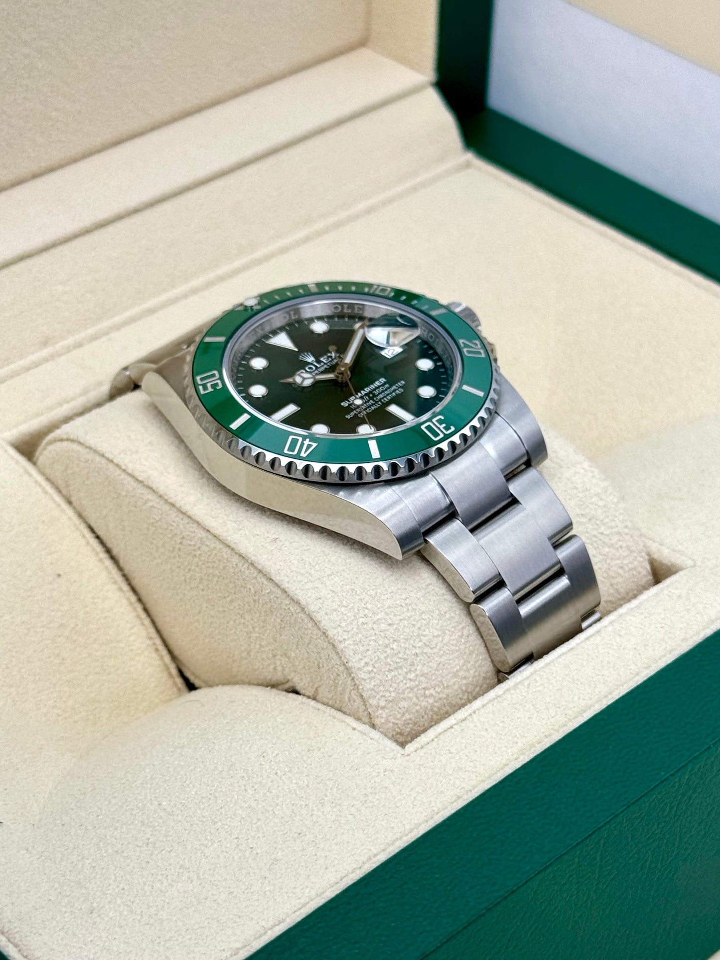 NEW 2020 Rolex Submariner "Hulk" 40mm 116610LV Green Dial - MyWatchLLC