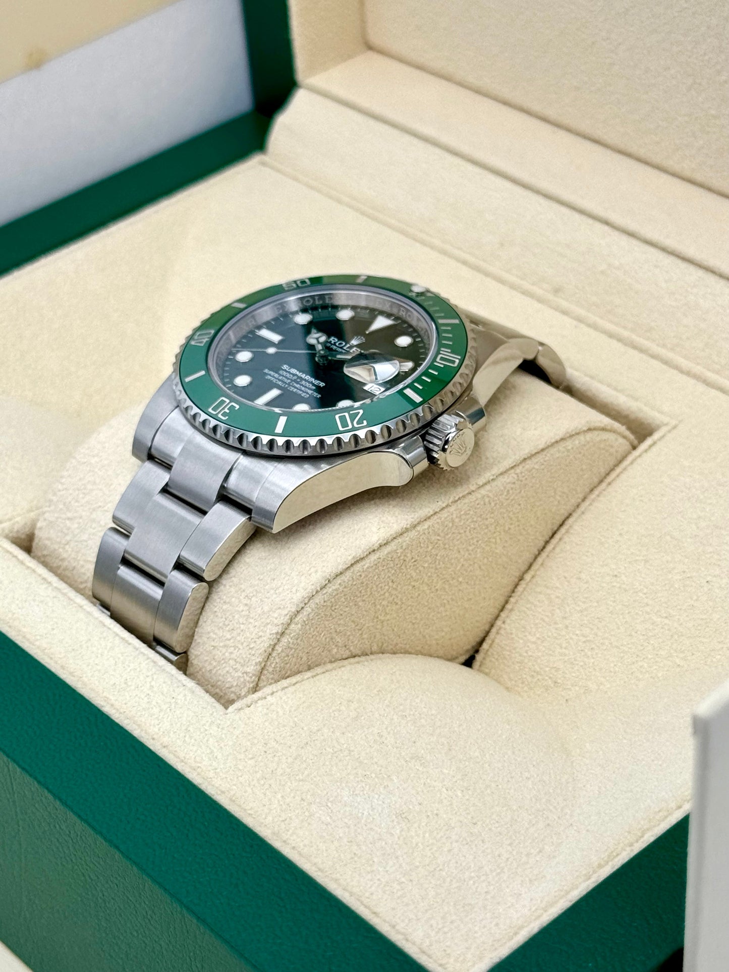 NEW 2020 Rolex Submariner "Hulk" 40mm 116610LV Green Dial - MyWatchLLC