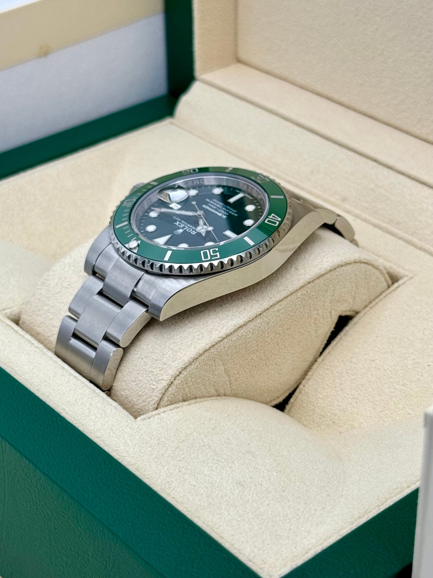NEW 2020 Rolex Submariner "Hulk" 40mm 116610LV Green Dial - MyWatchLLC
