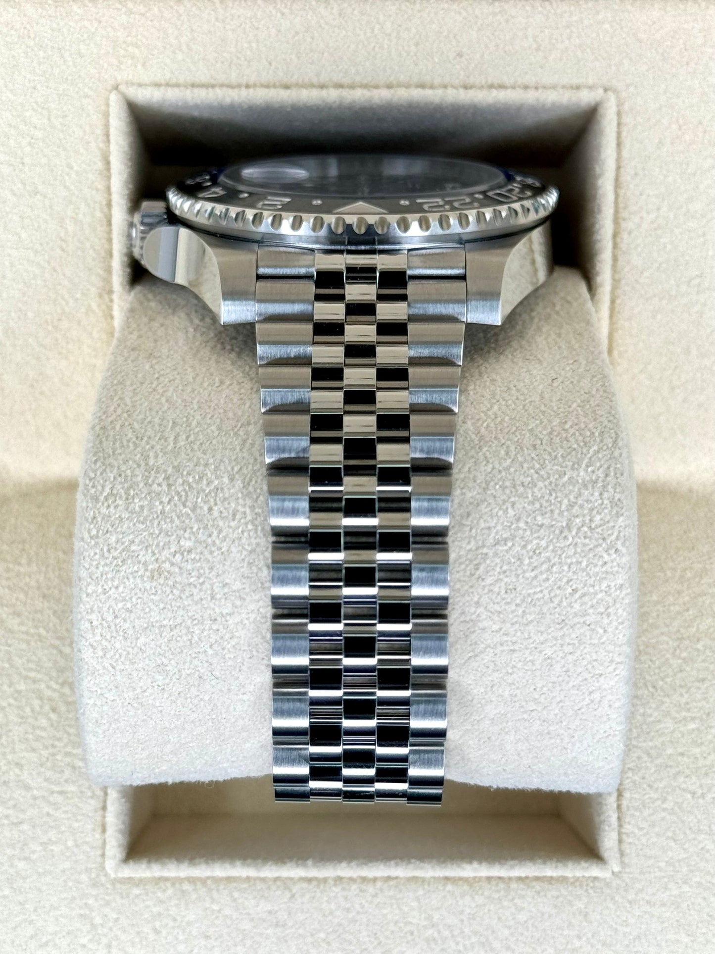 NEW 2024 Rolex GMT-Master II "Batgirl" 40mm 126710BLNR Jubilee - MyWatchLLC