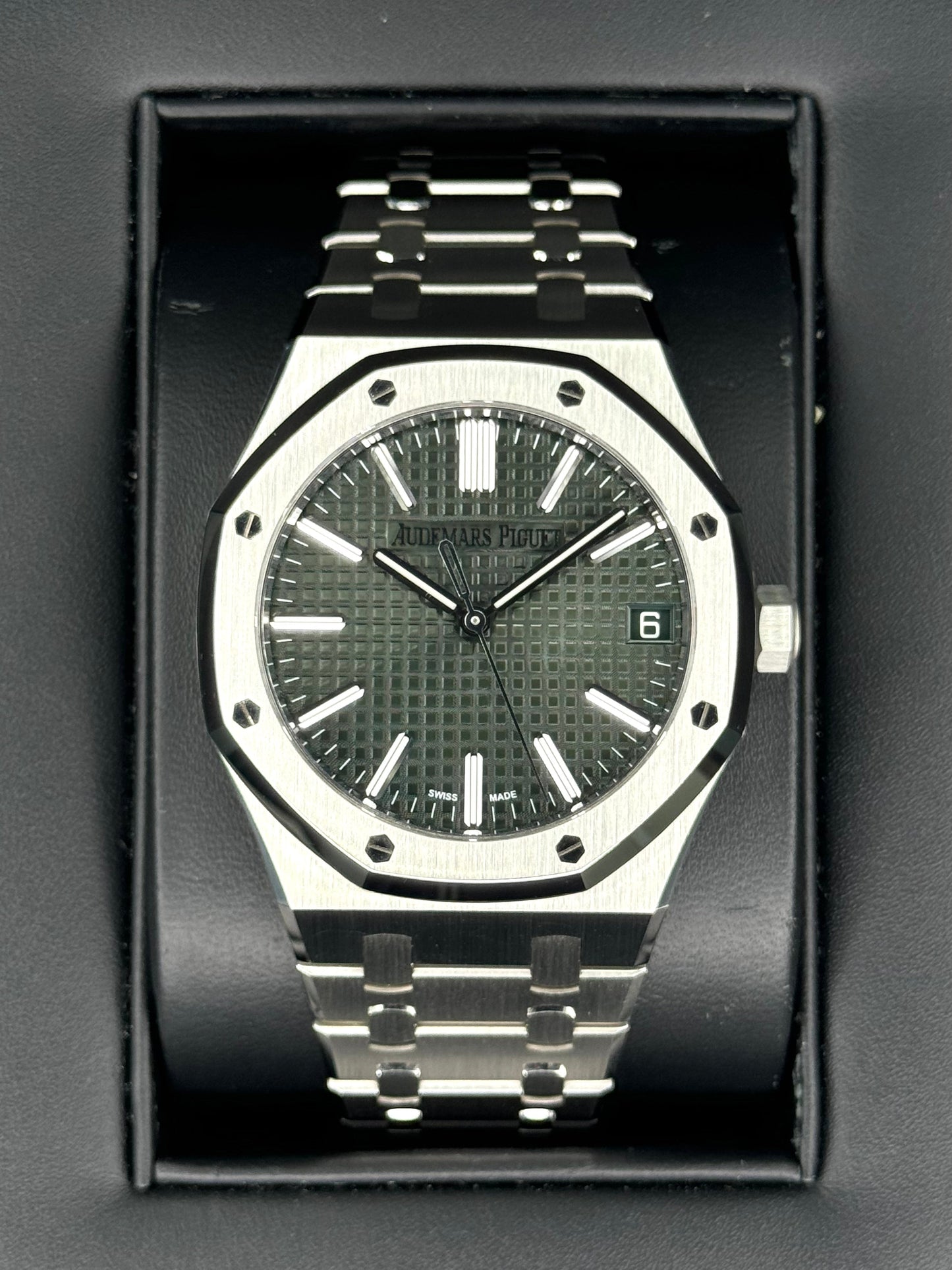 2023 Audemars Piguet  Royal Oak  41mm 15510ST Green Dial - MyWatchLLC