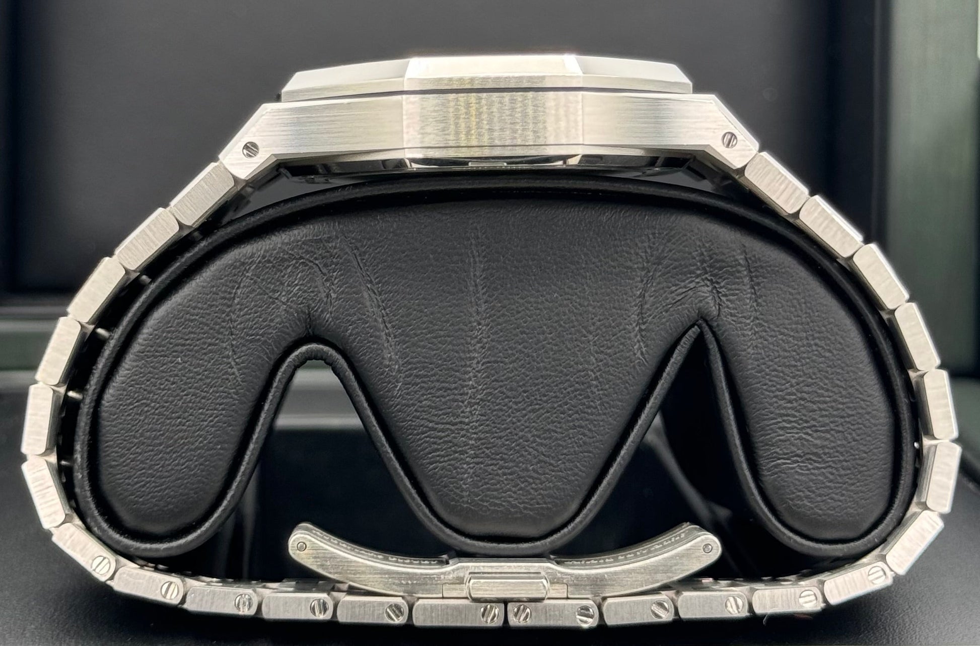 2023 Audemars Piguet  Royal Oak  41mm 15510ST Green Dial - MyWatchLLC