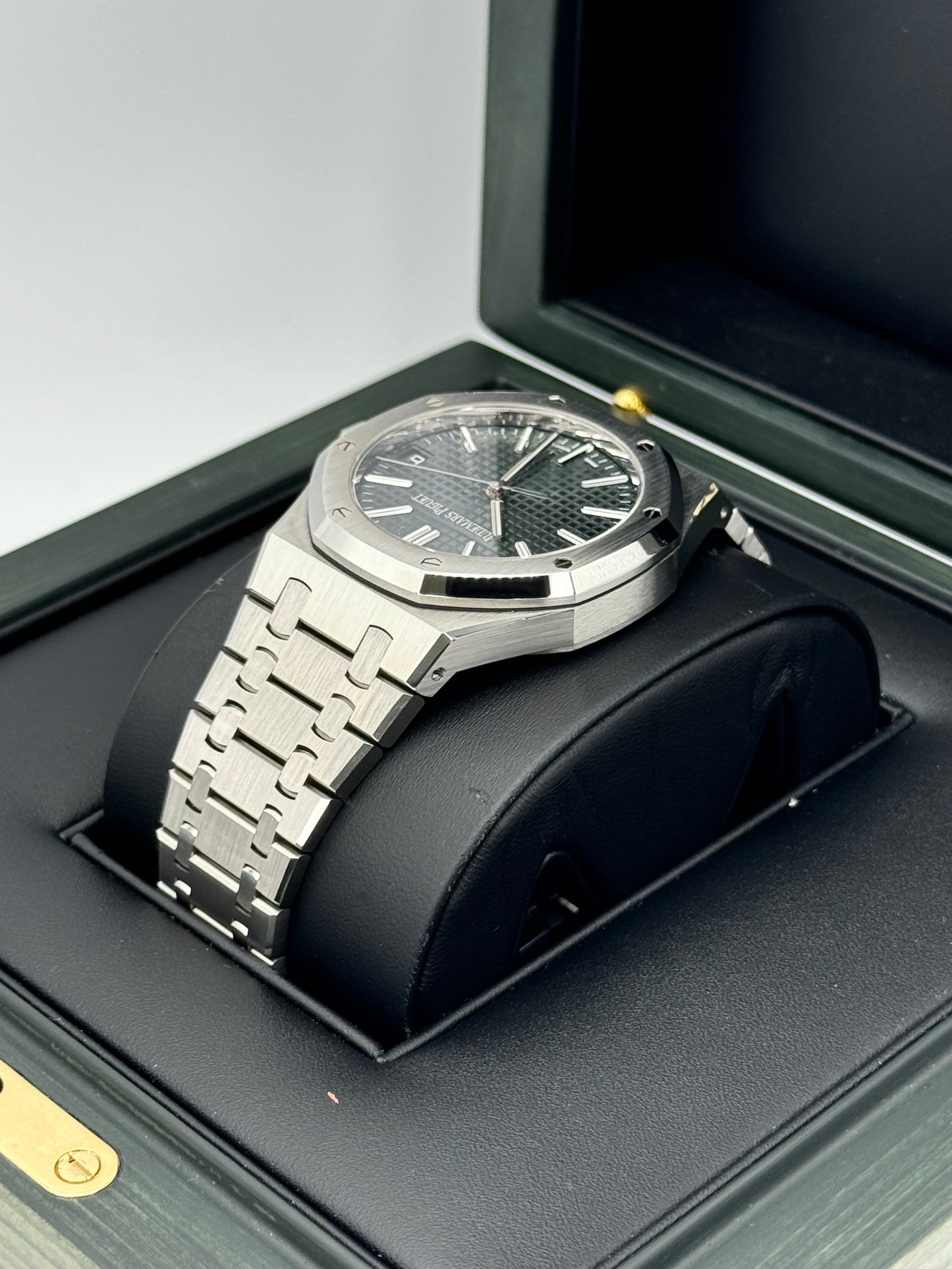 2023 Audemars Piguet  Royal Oak  41mm 15510ST Green Dial - MyWatchLLC