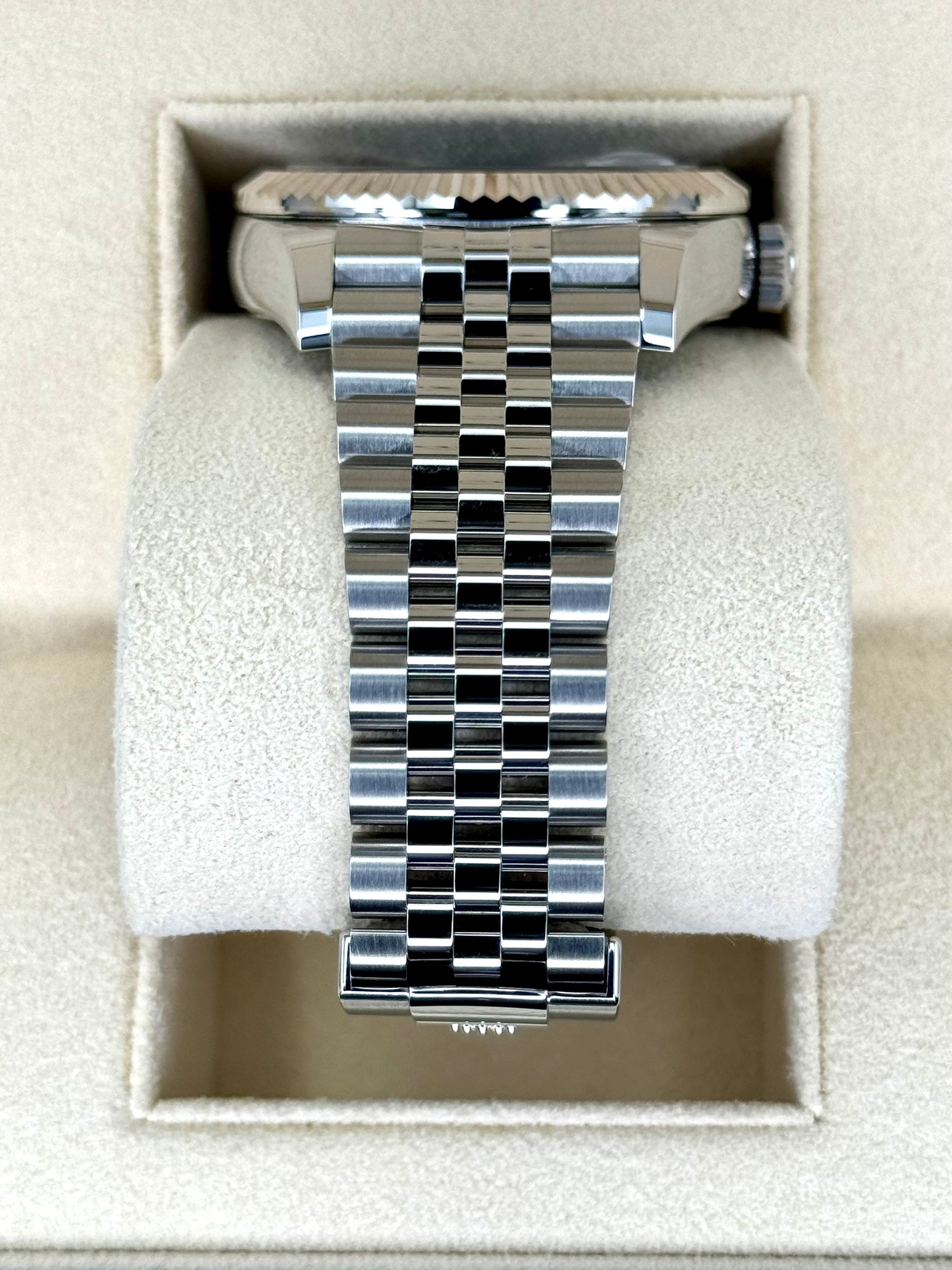 NEW 2024 Rolex Sky-Dweller 42mm 336934 Stainless Steel Jubilee Black Dial - MyWatchLLC