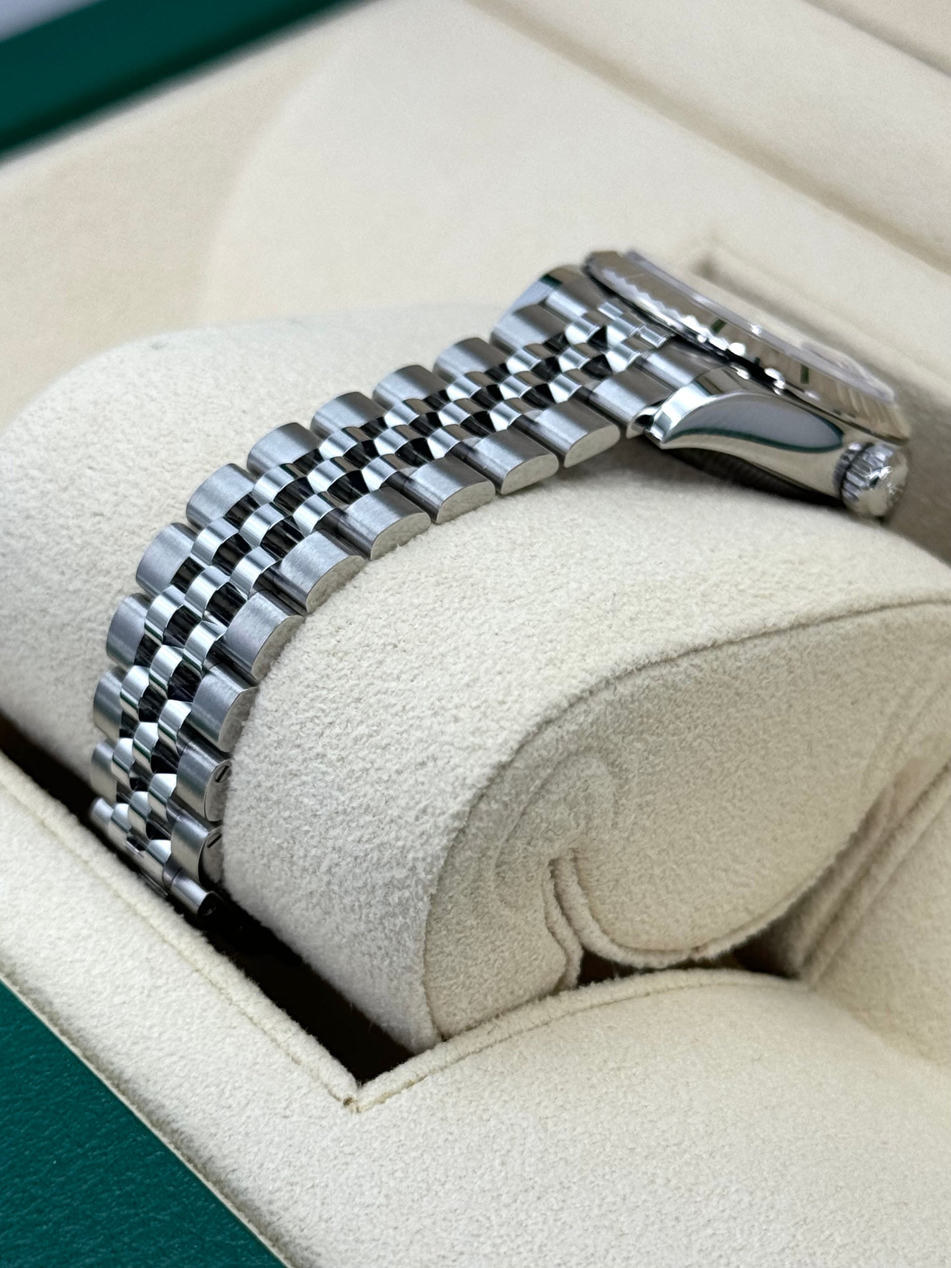 NEW 2024 Lady Datejust 28mm 279174 Stainless Steel Jubilee Pink Dial - MyWatchLLC