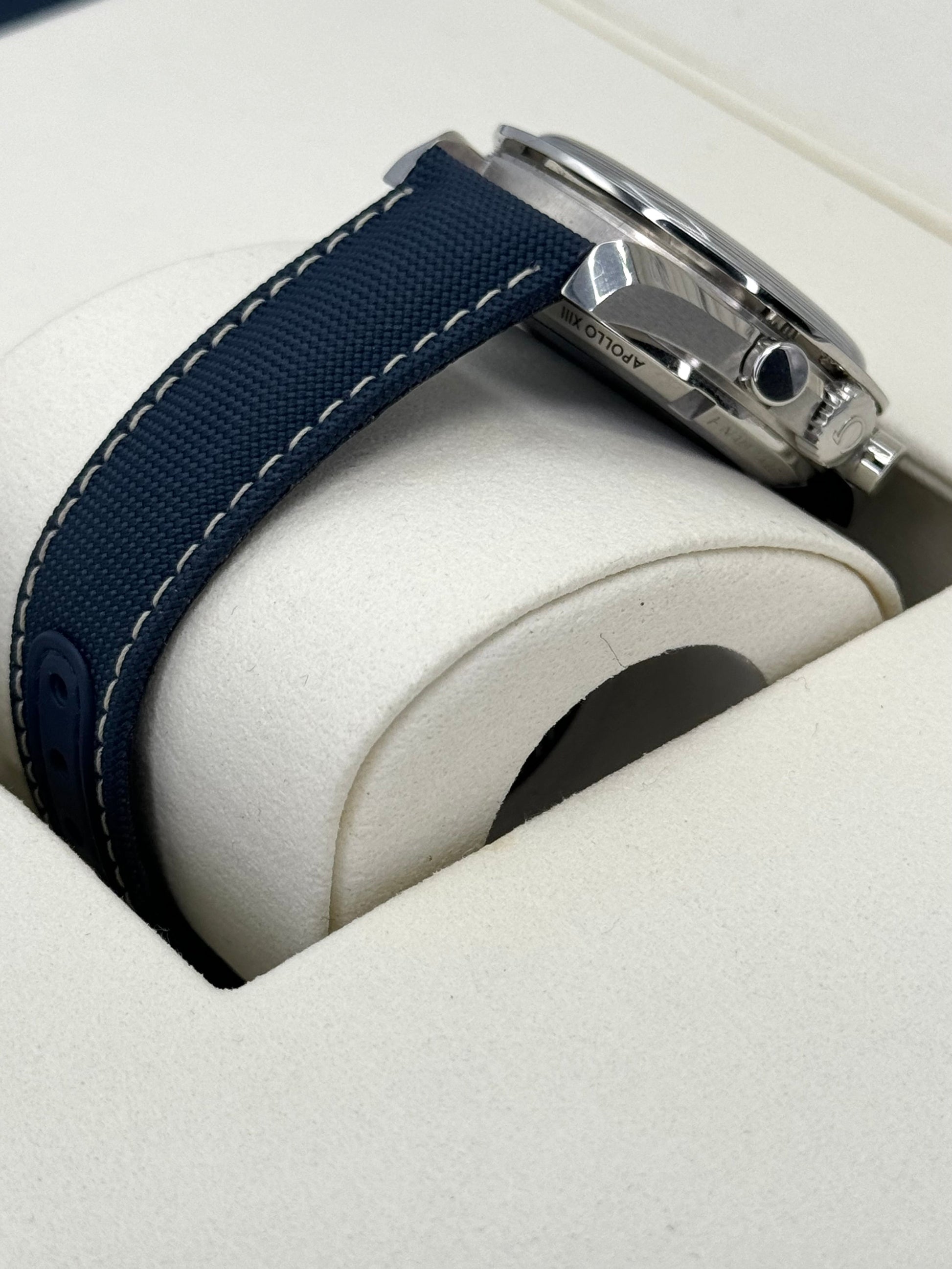 NEW 2024 Speedmaster 42mm 310.32.42.50.02.001 Silver Snoopy Award Dial - MyWatchLLC