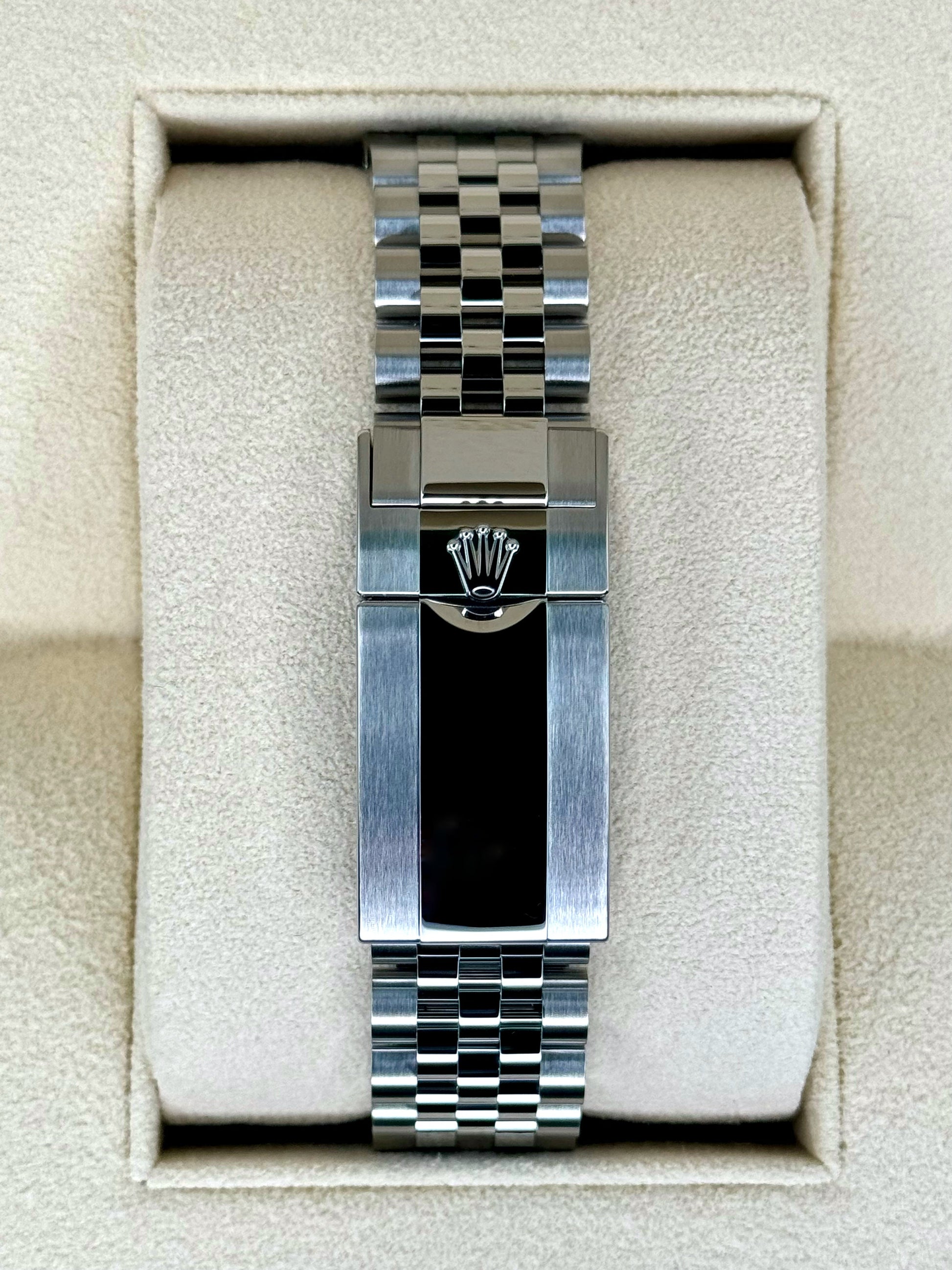 NEW 2024 Rolex GMT-Master II "Bruce Wayne" 40mm 126710GRNR Jubilee - MyWatchLLC