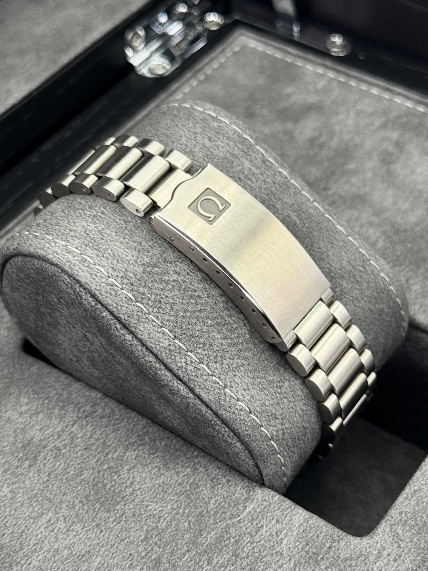 2018 Omega Speedmaster Moonwatch 311.32.40.30.02.001 39mm Silver Dial - MyWatchLLC