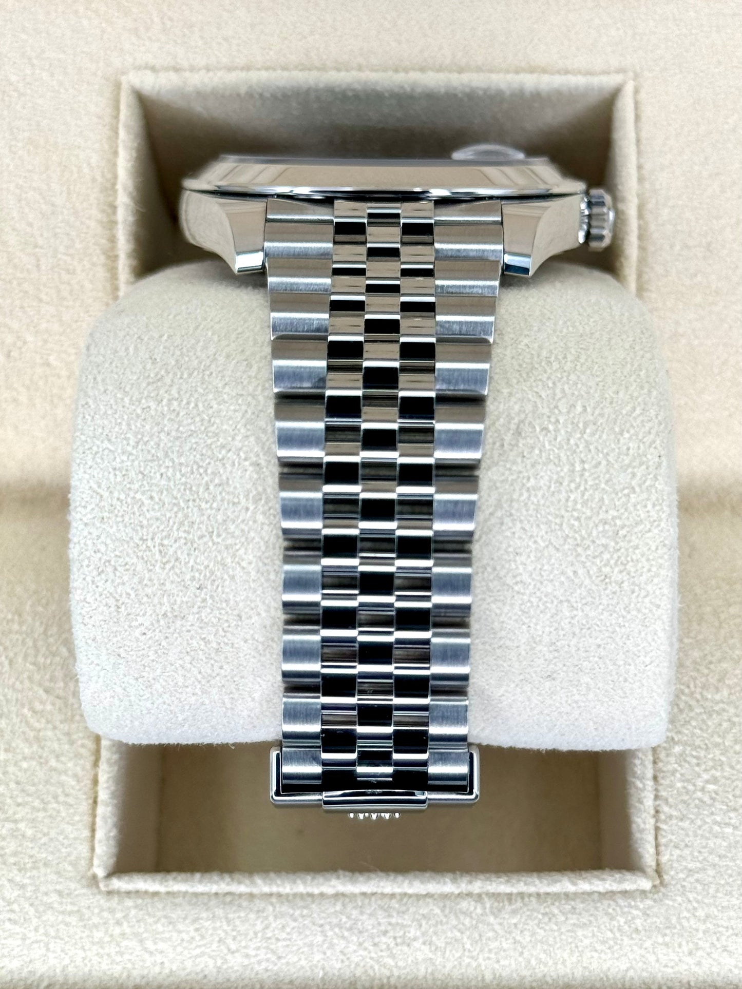 NEW 2024 Rolex Datejust 41mm 126300 Jubilee Green Motif Dial - MyWatchLLC