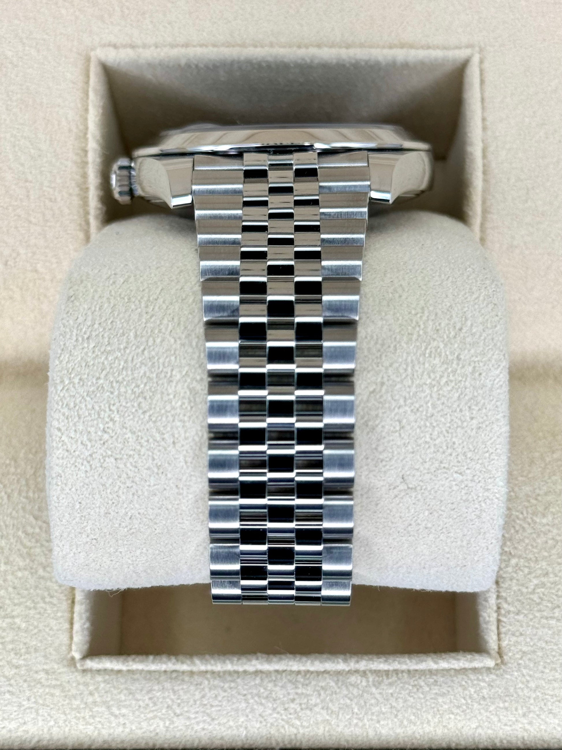 NEW 2024 Rolex Datejust 41mm 126300 Jubilee Green Motif Dial - MyWatchLLC