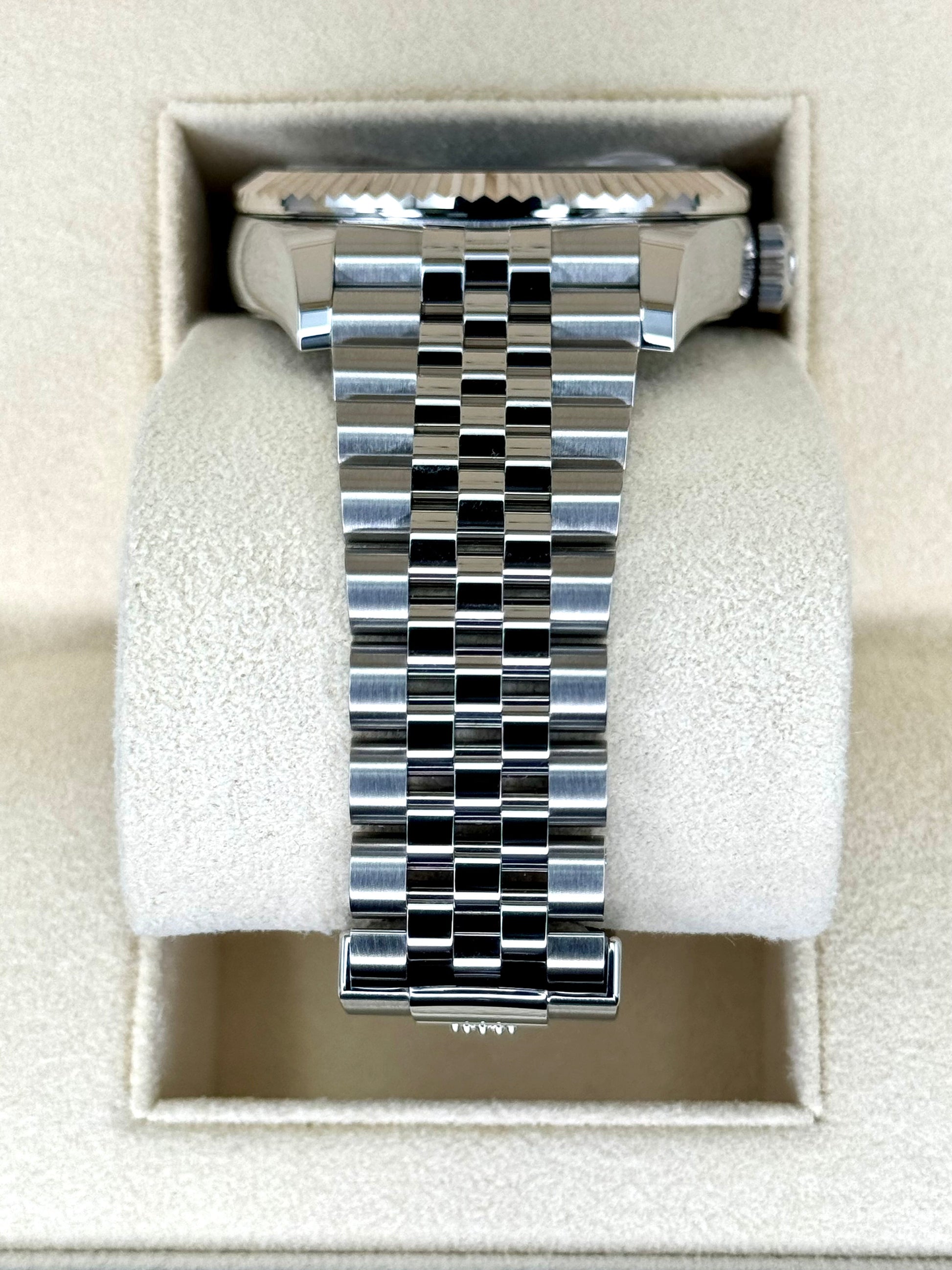 NEW 2023 Rolex Sky-Dweller 42mm 336934 Stainless Steel Jubilee Black Dial - MyWatchLLC