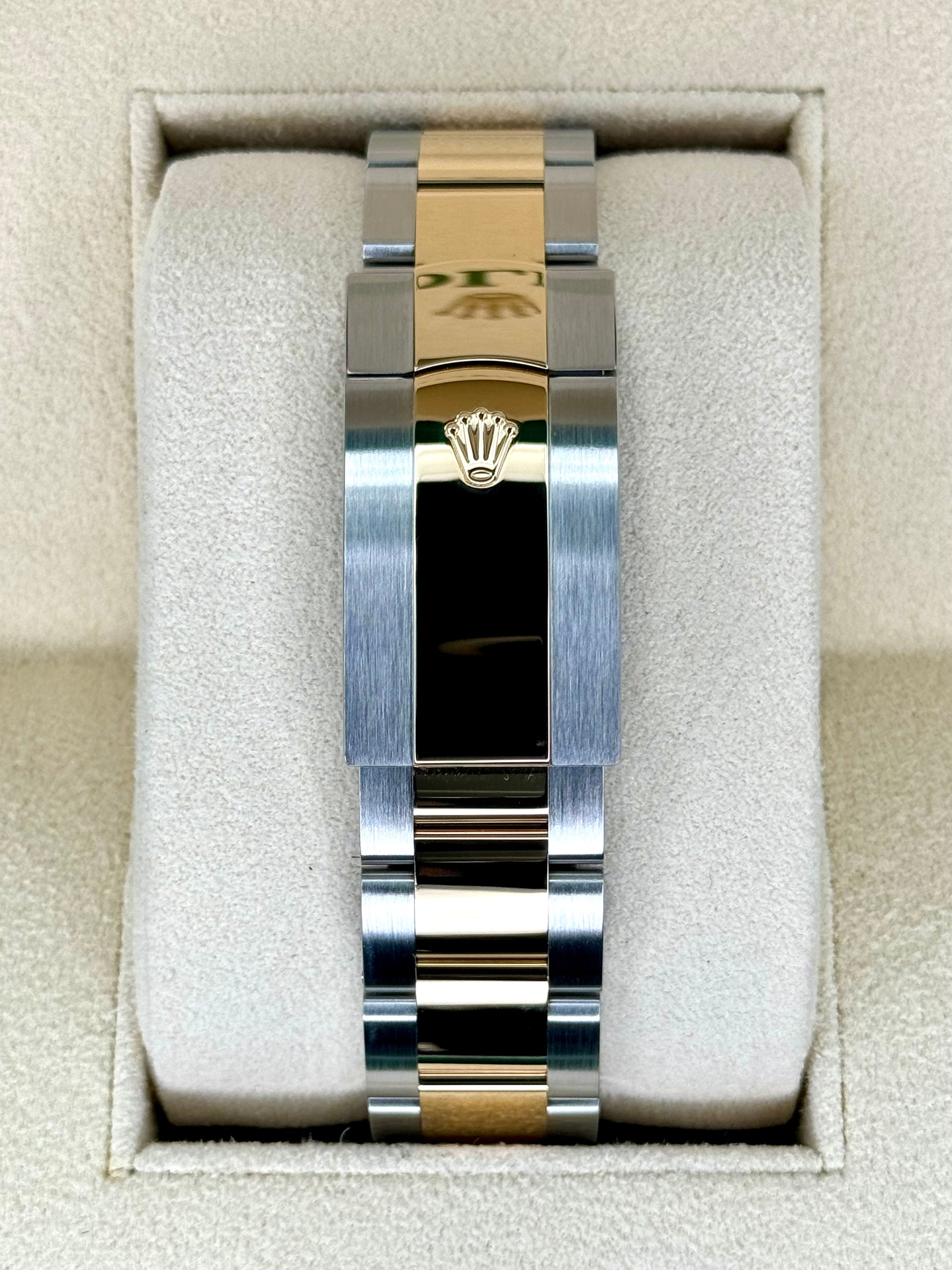 2023 Rolex Sky-Dweller 42mm 336933 Two-Tone Oyster Black Dial - MyWatchLLC