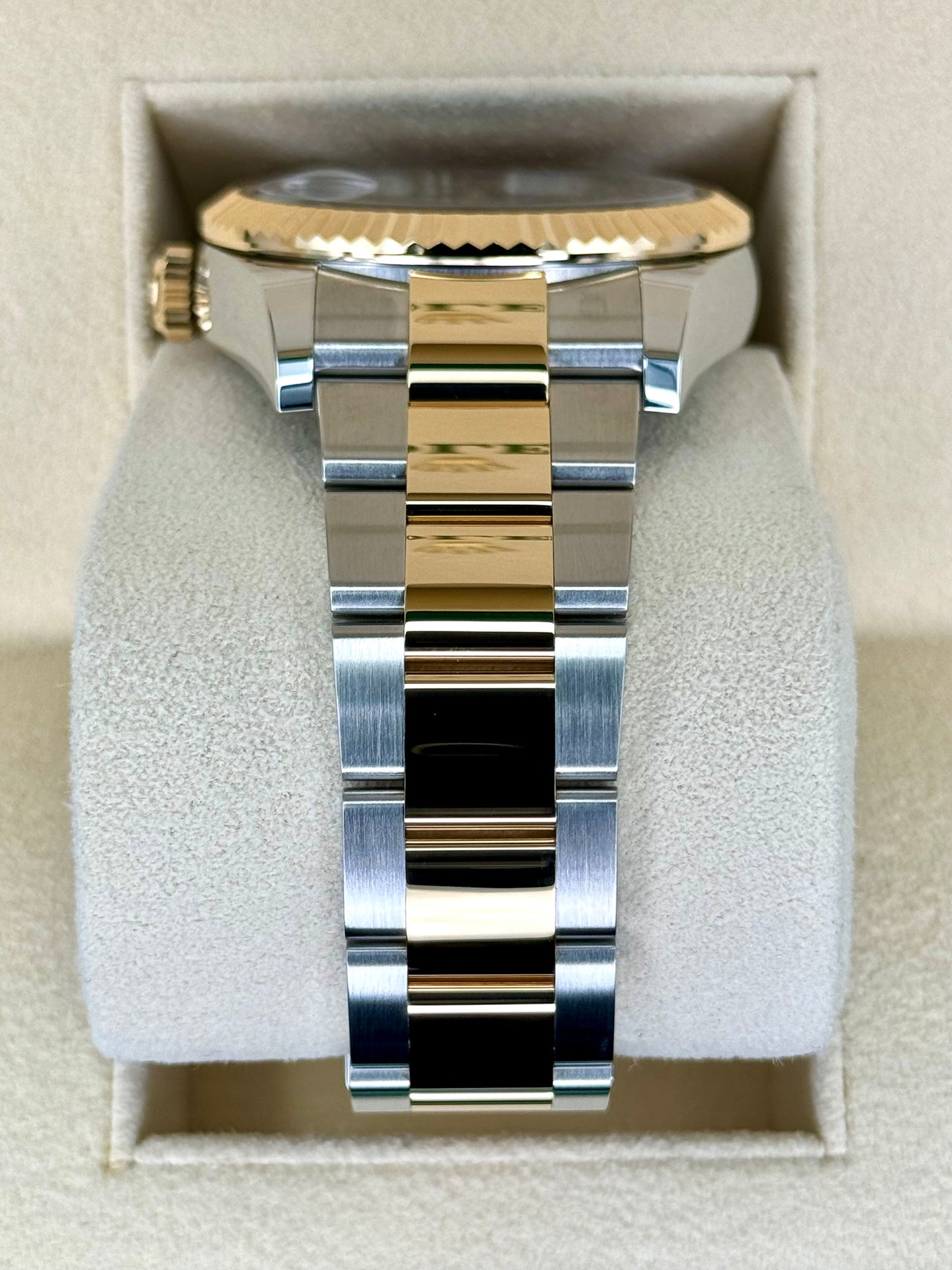 2023 Rolex Sky-Dweller 42mm 336933 Two-Tone Oyster Black Dial - MyWatchLLC