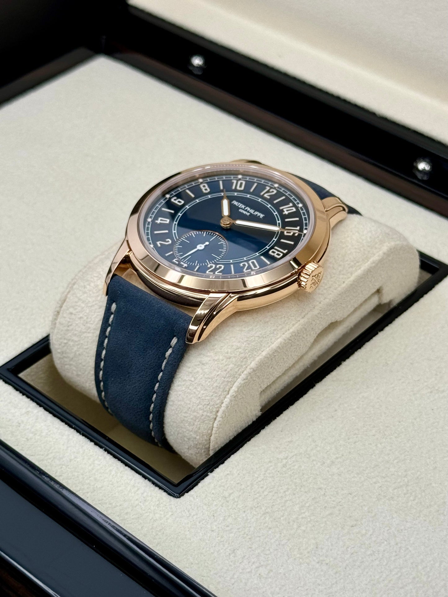 NEW 2024 Patek Philippe 5224R Calatrava Travel Time Rose Gold Blue Dial - MyWatchLLC