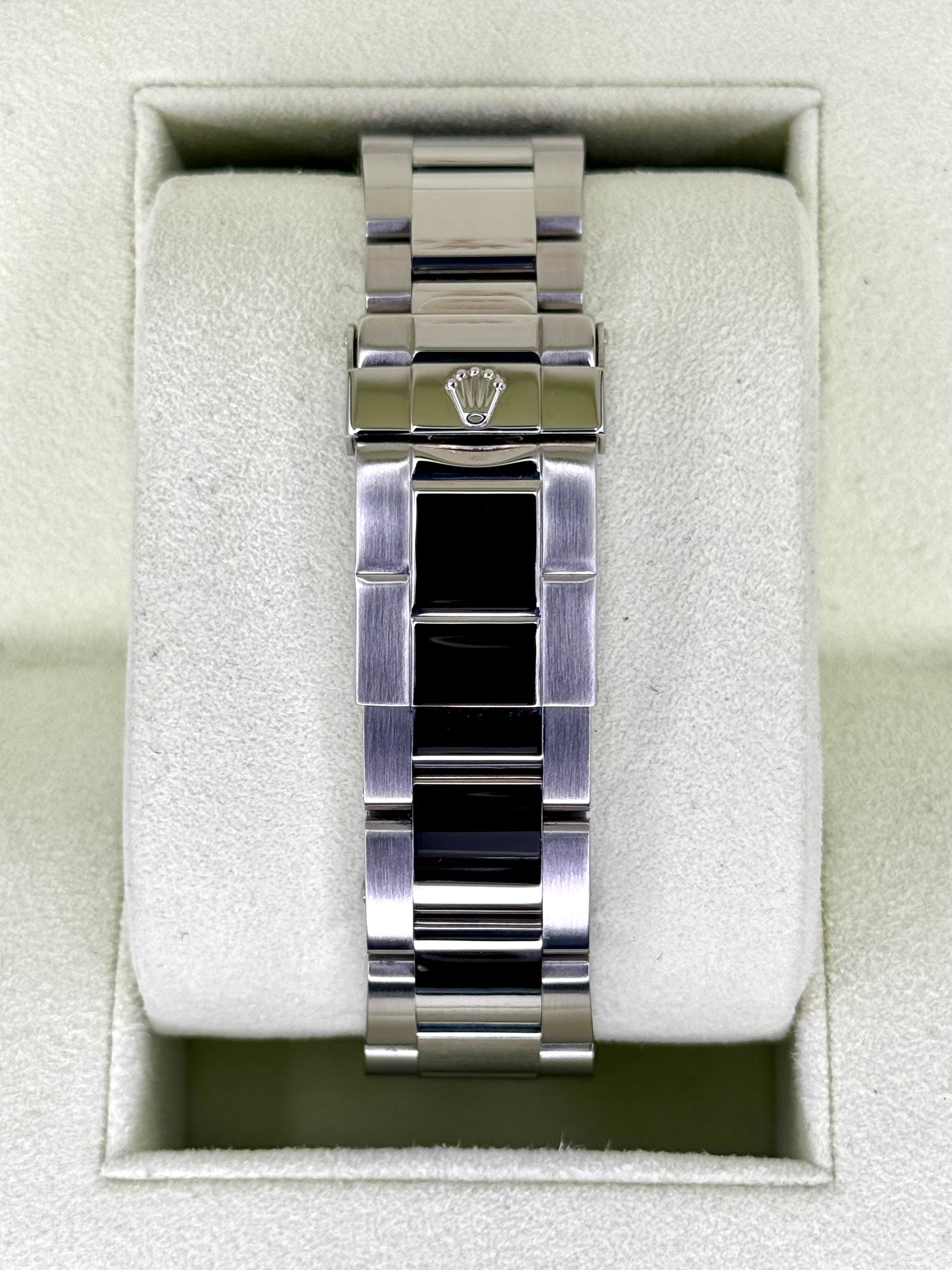 Rolex Yacht-Master 40mm 16622 Platinum Bezel and Dial - MyWatchLLC