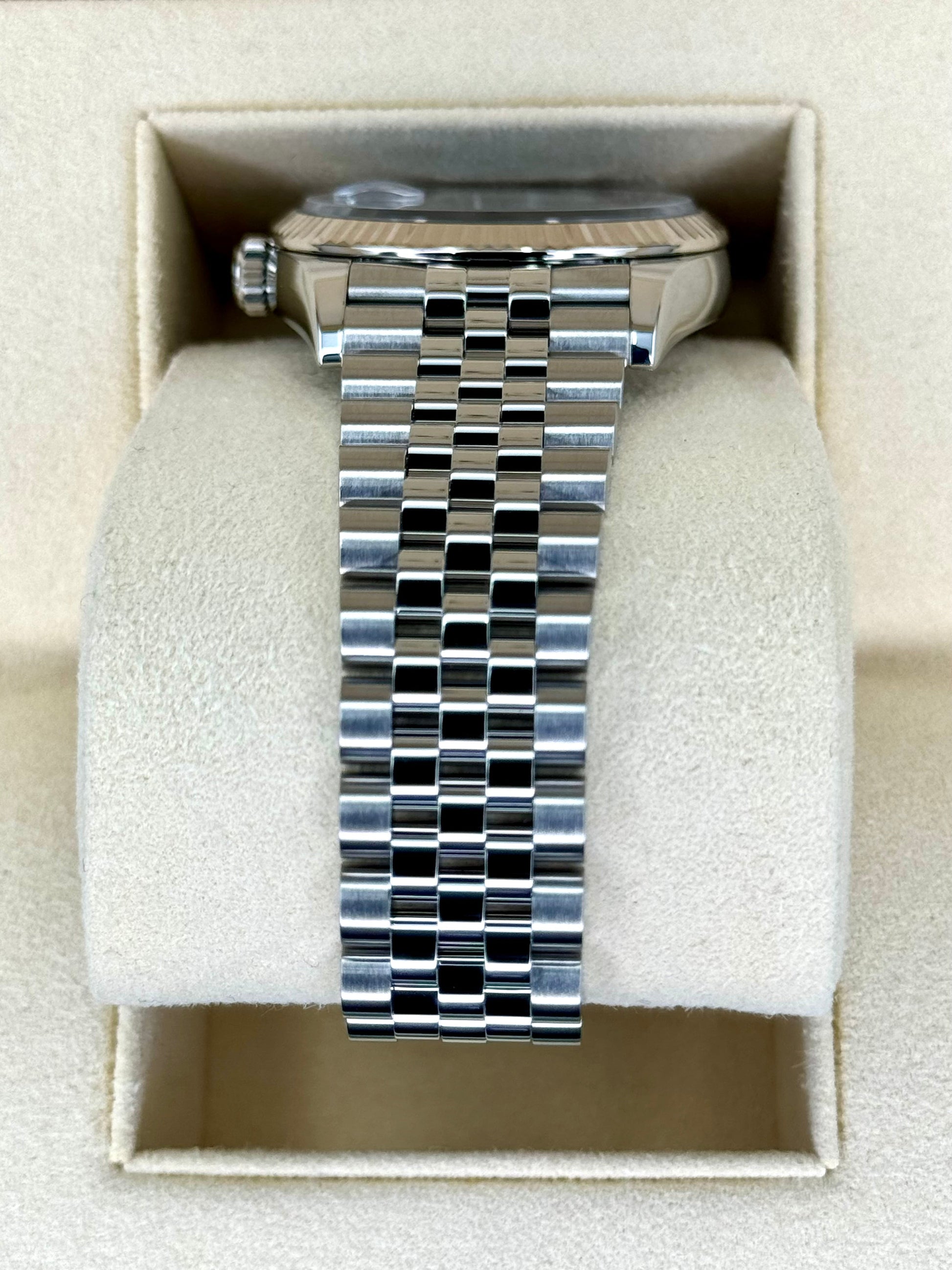 2020 Rolex Datejust 36mm 126234 Stainless Steel Jubilee Blue Dial - MyWatchLLC