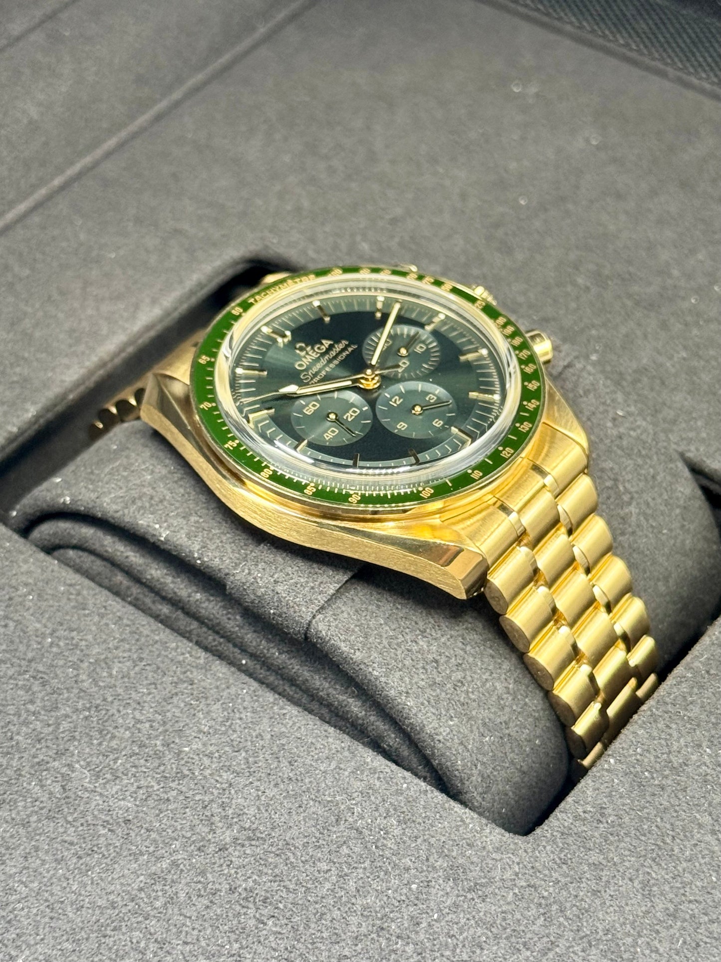 2023 Omega Speedmaster Moonwatch Pro 42mm 31060425010001 Green Dial - MyWatchLLC