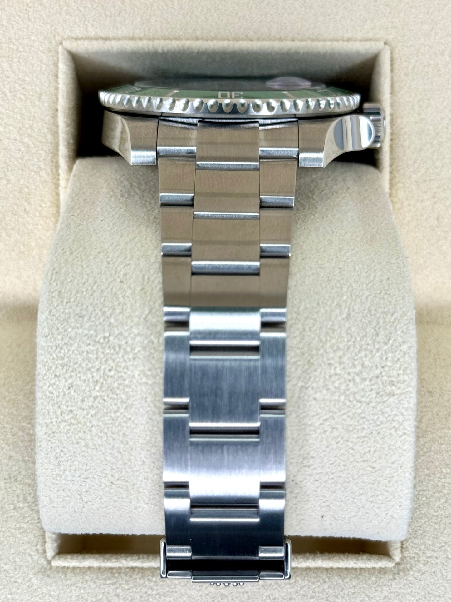 2019 Rolex Submariner "Hulk" 40mm 116610LV Green Dial - MyWatchLLC