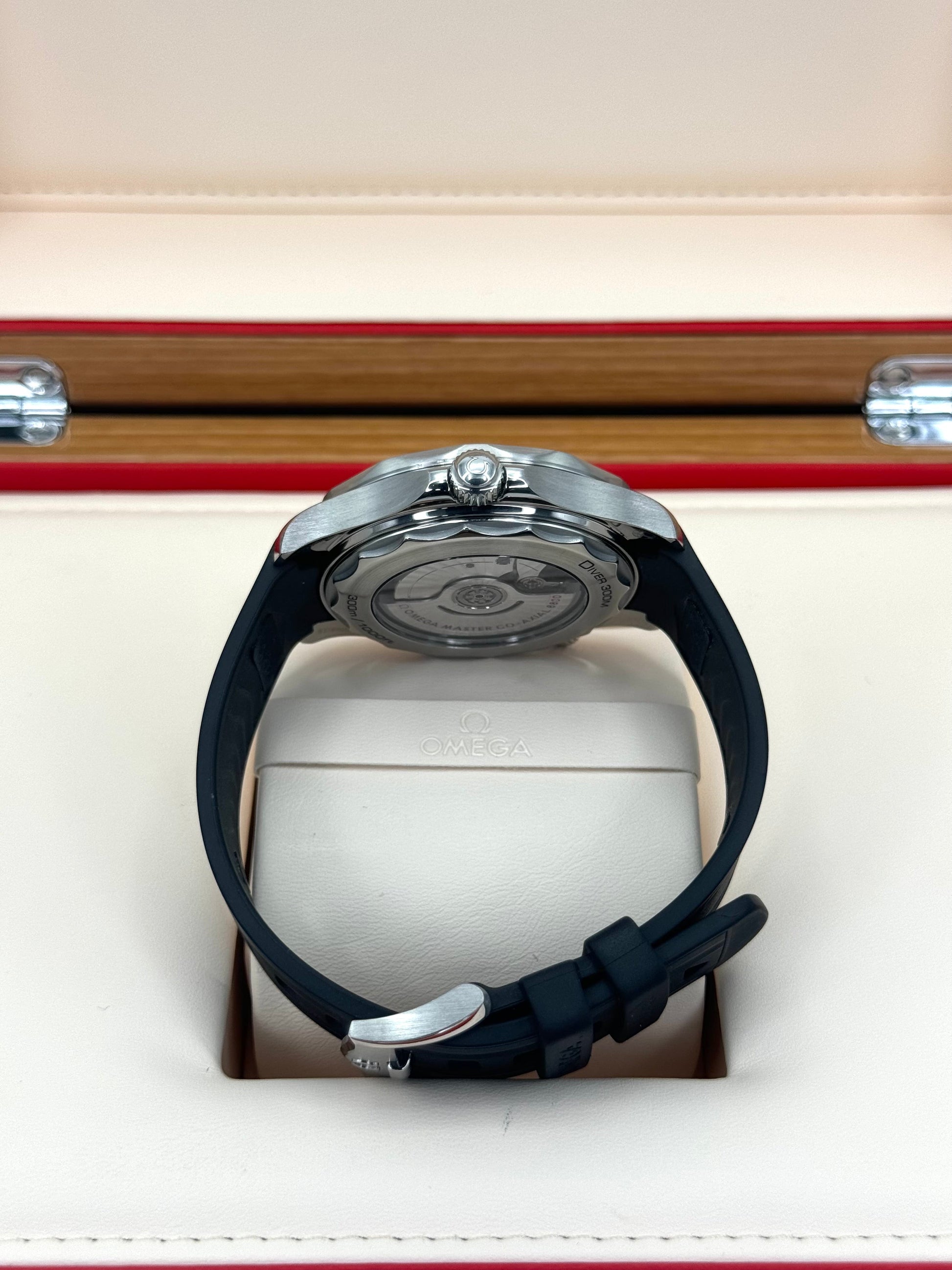 2022 Omega Seamaster Diver 300M 42mm 21032422001001 Black Dial - MyWatchLLC